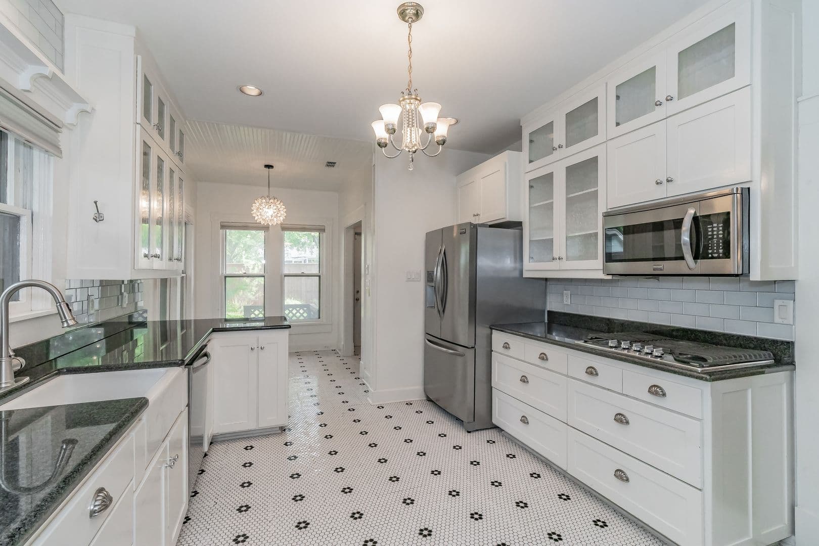 Fort Worth House: 2209 6th Avenue