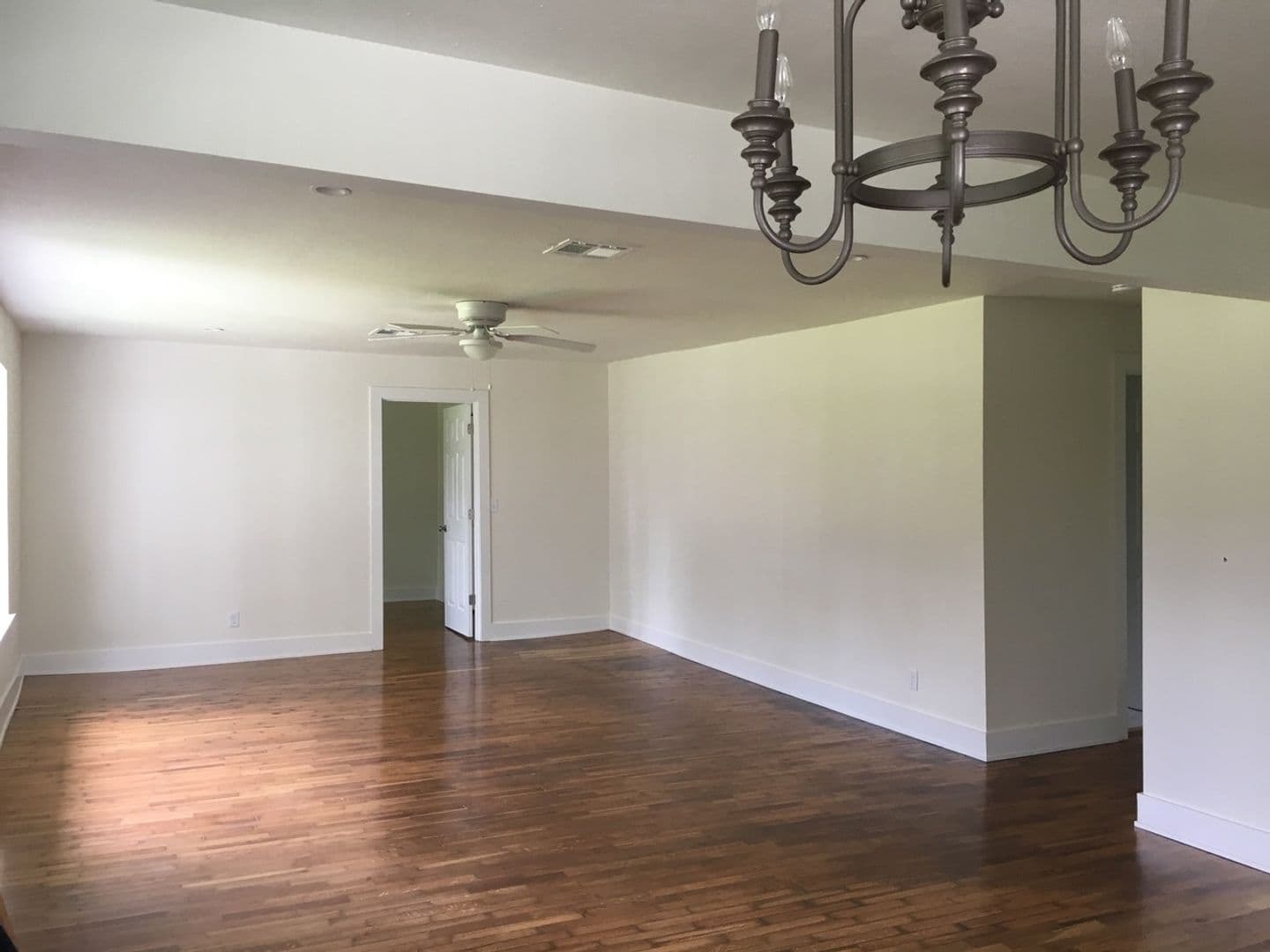 Prairie Grove House: 10857 Danny Bryan Road, B