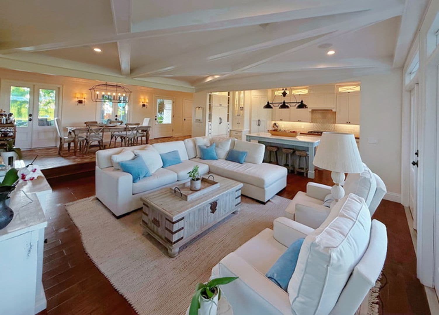 Farmington House: 92 Wesley Stevens Road