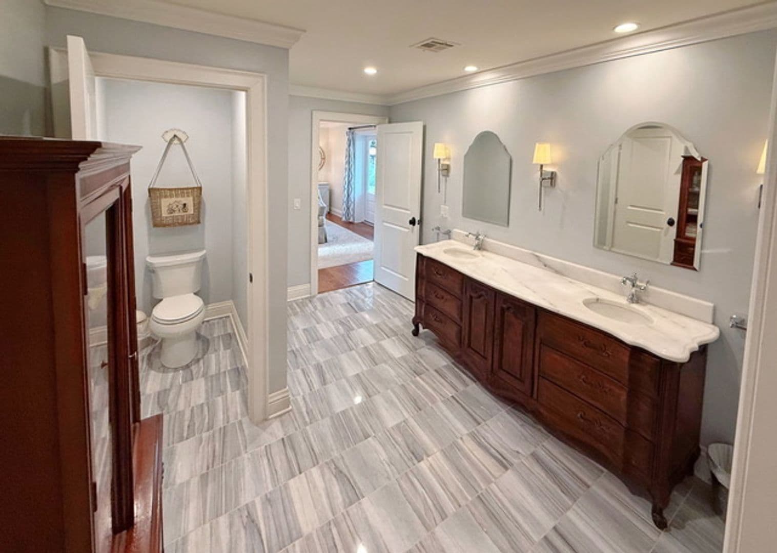 Farmington House: 92 Wesley Stevens Road