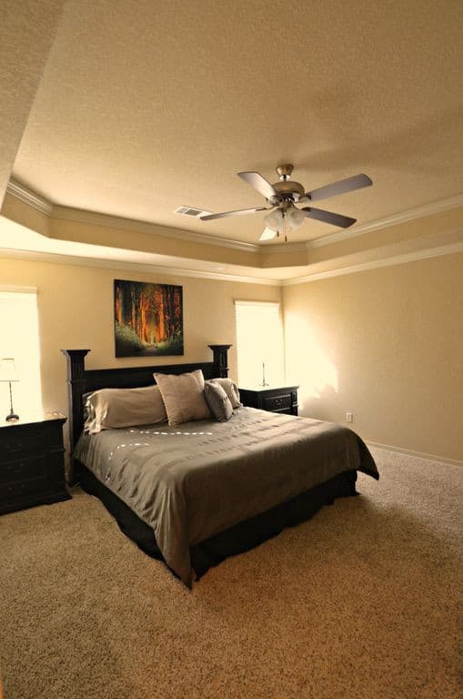 Fayetteville House: 3625 W. Mountain View Drive