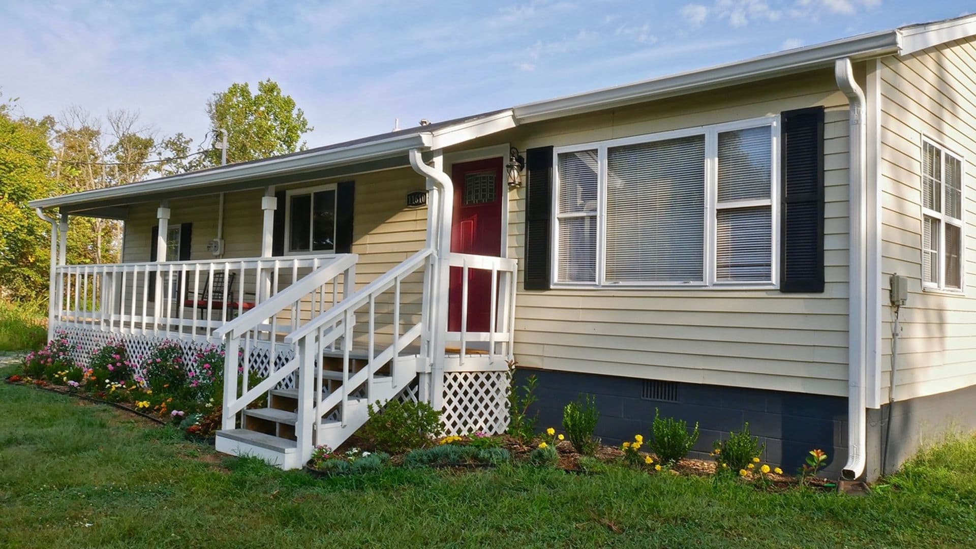 Prairie Grove House: 10857 Danny Bryan Road, C