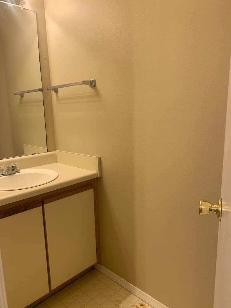 Fayetteville Apartment: S. Julian Ave.