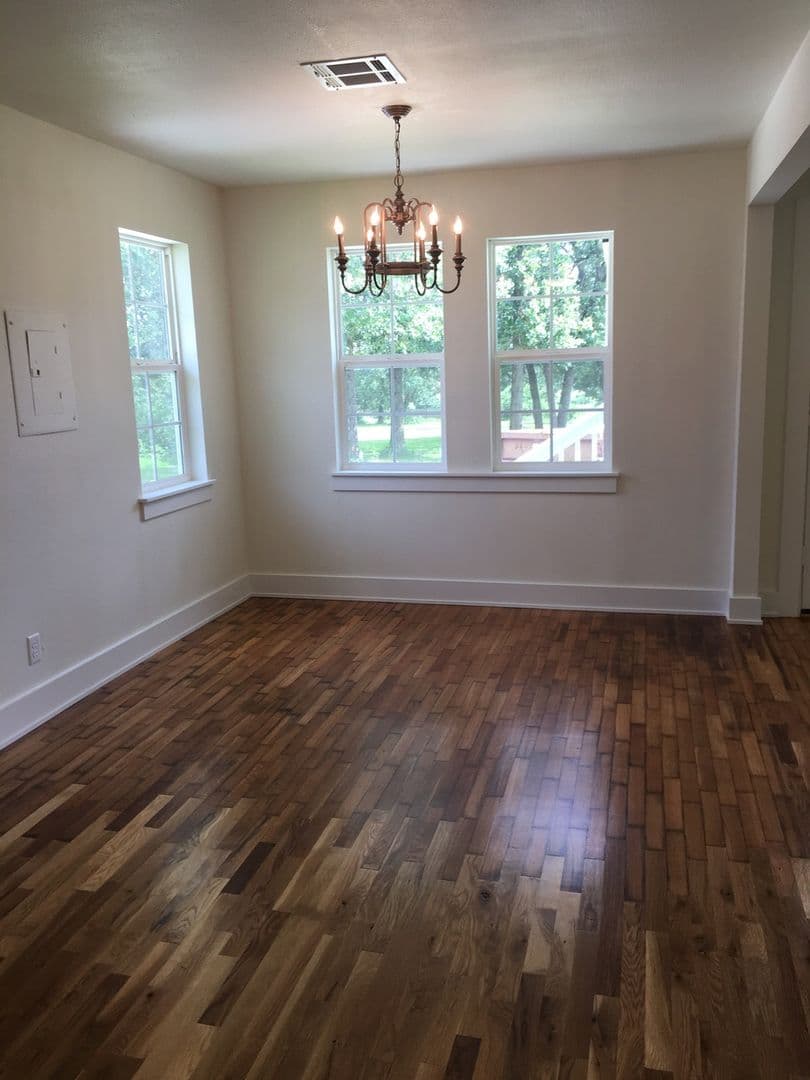Prairie Grove House: 10857 Danny Bryan Road, B
