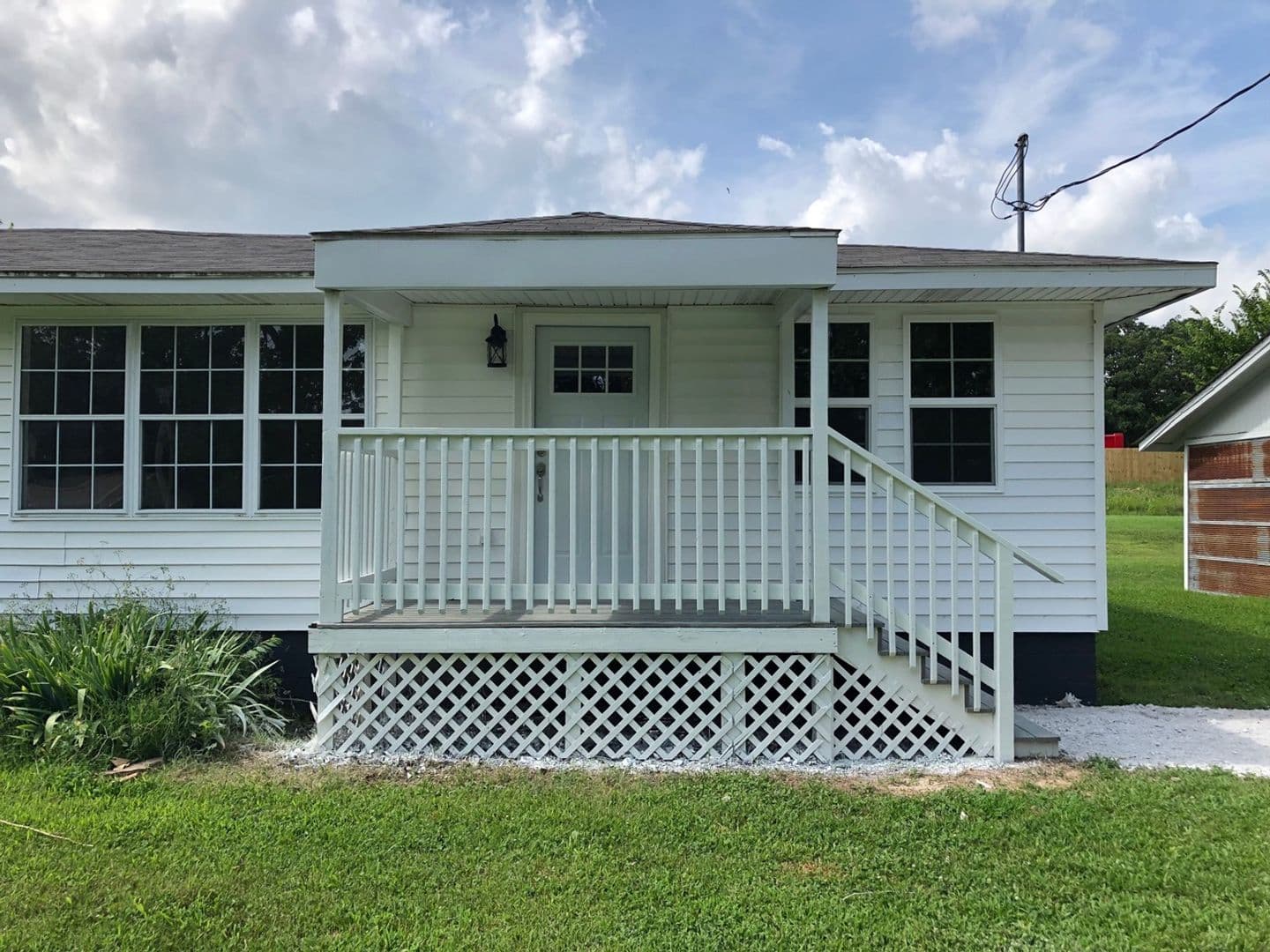 Prairie Grove House: 10857 Danny Bryan Road, B