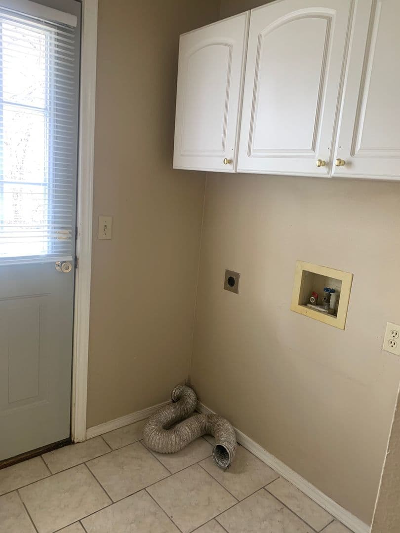 Fayetteville Apartment: S. Julian Ave.