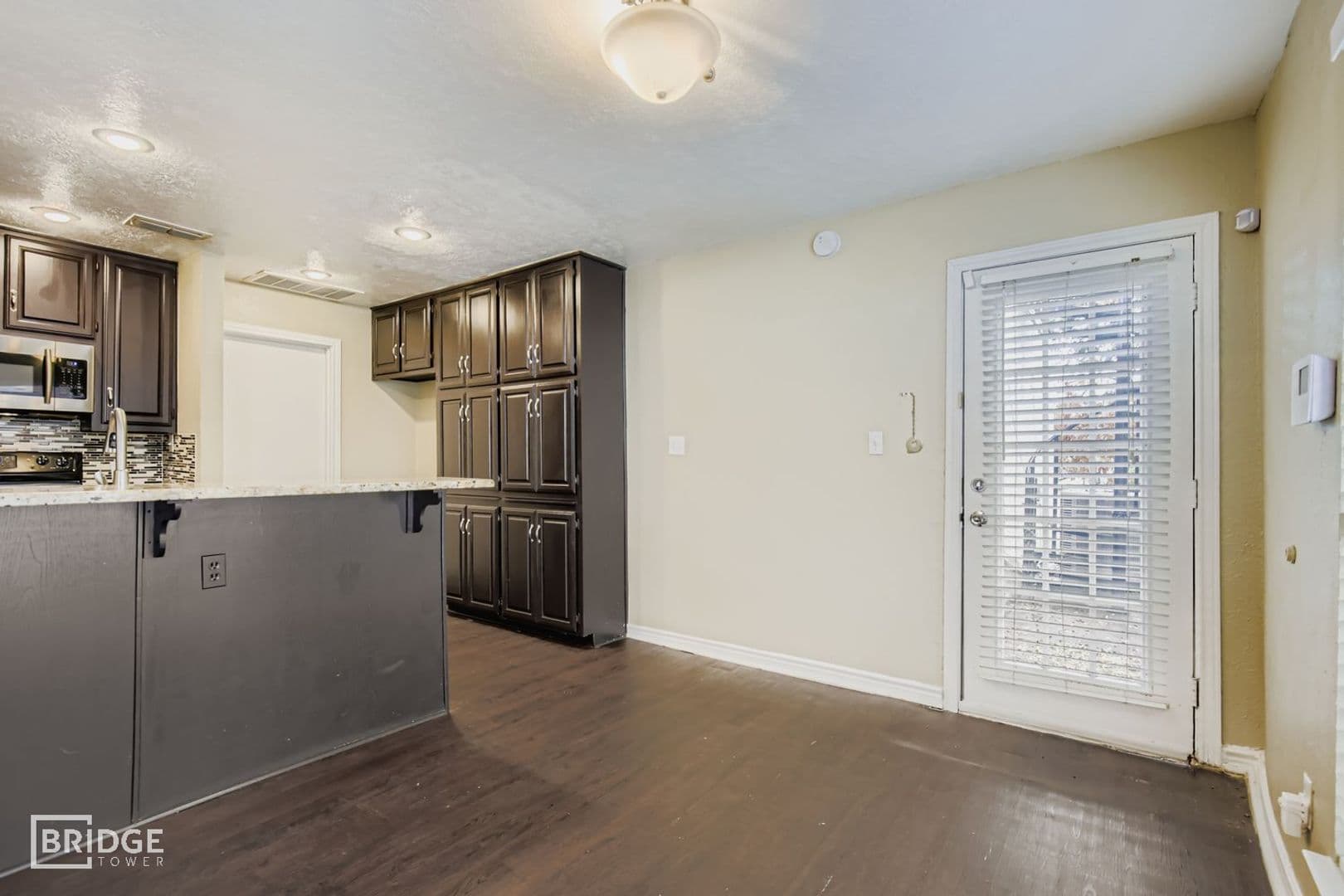 Rockwall House: 3323 Augusta Boulevard