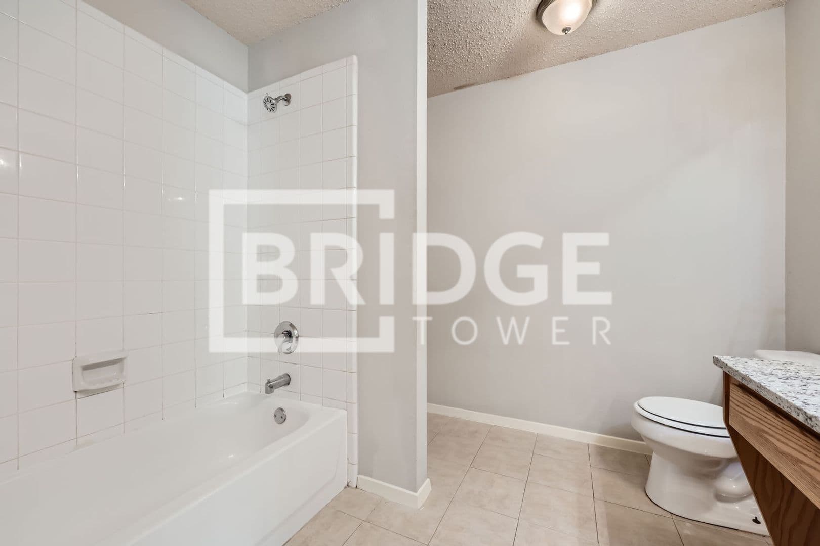 Lancaster House: 2817 Mcintosh Court