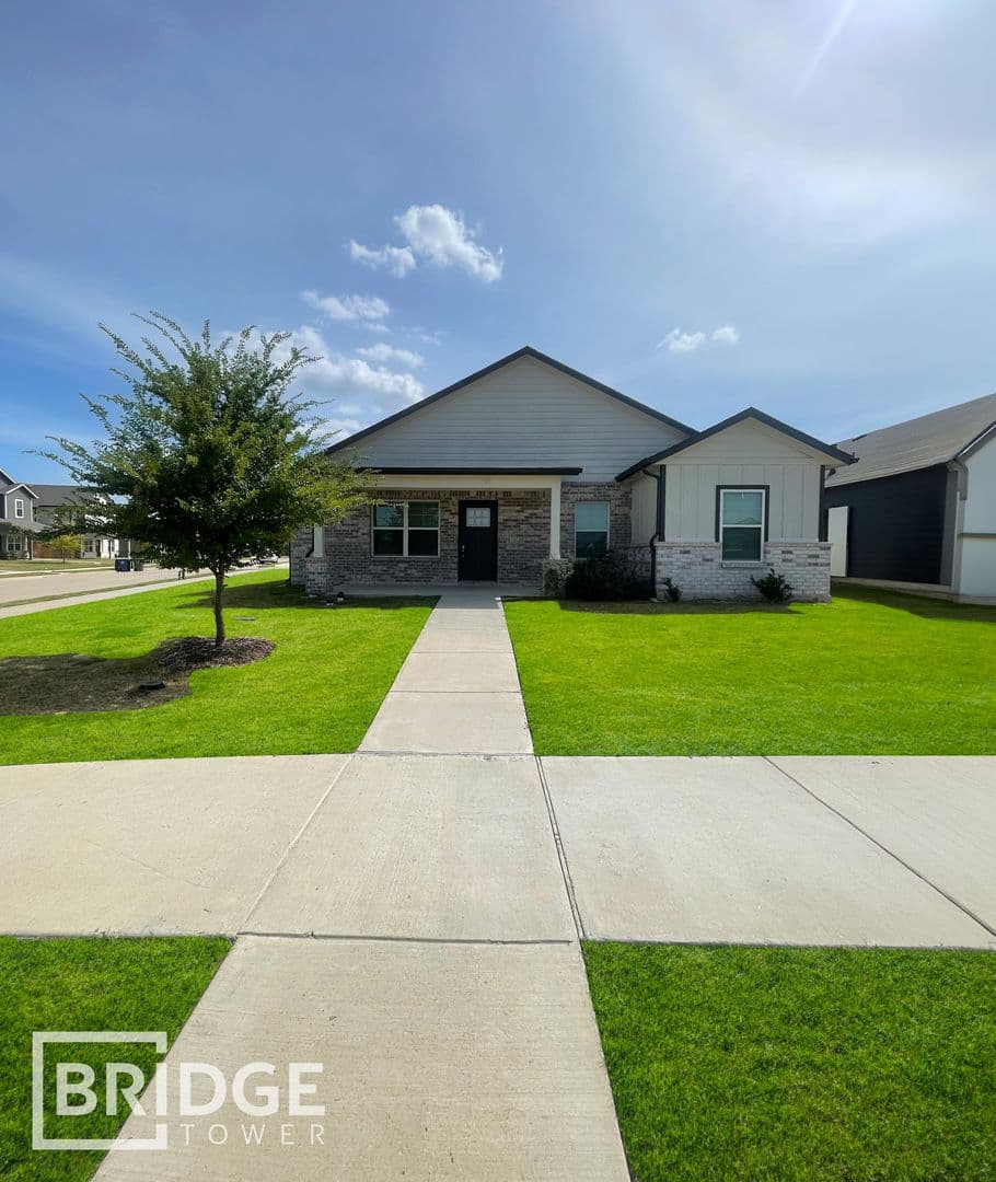 Forney House: 4040 Dayton Drive