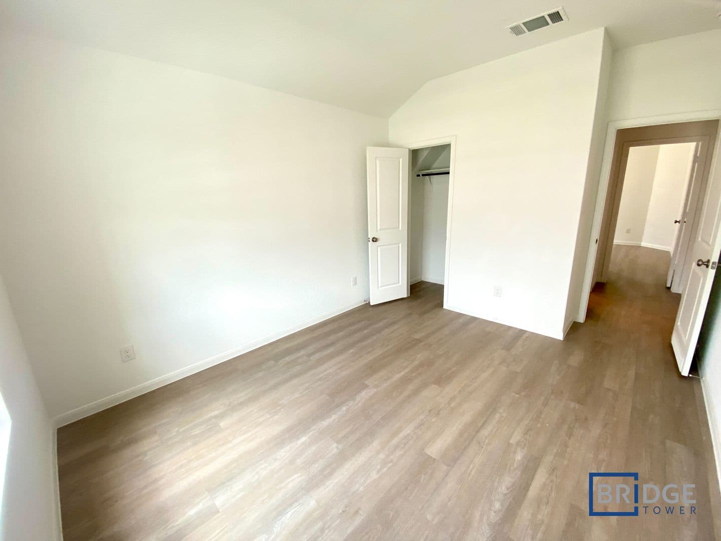 Seguin House: 2720 Coral Valley