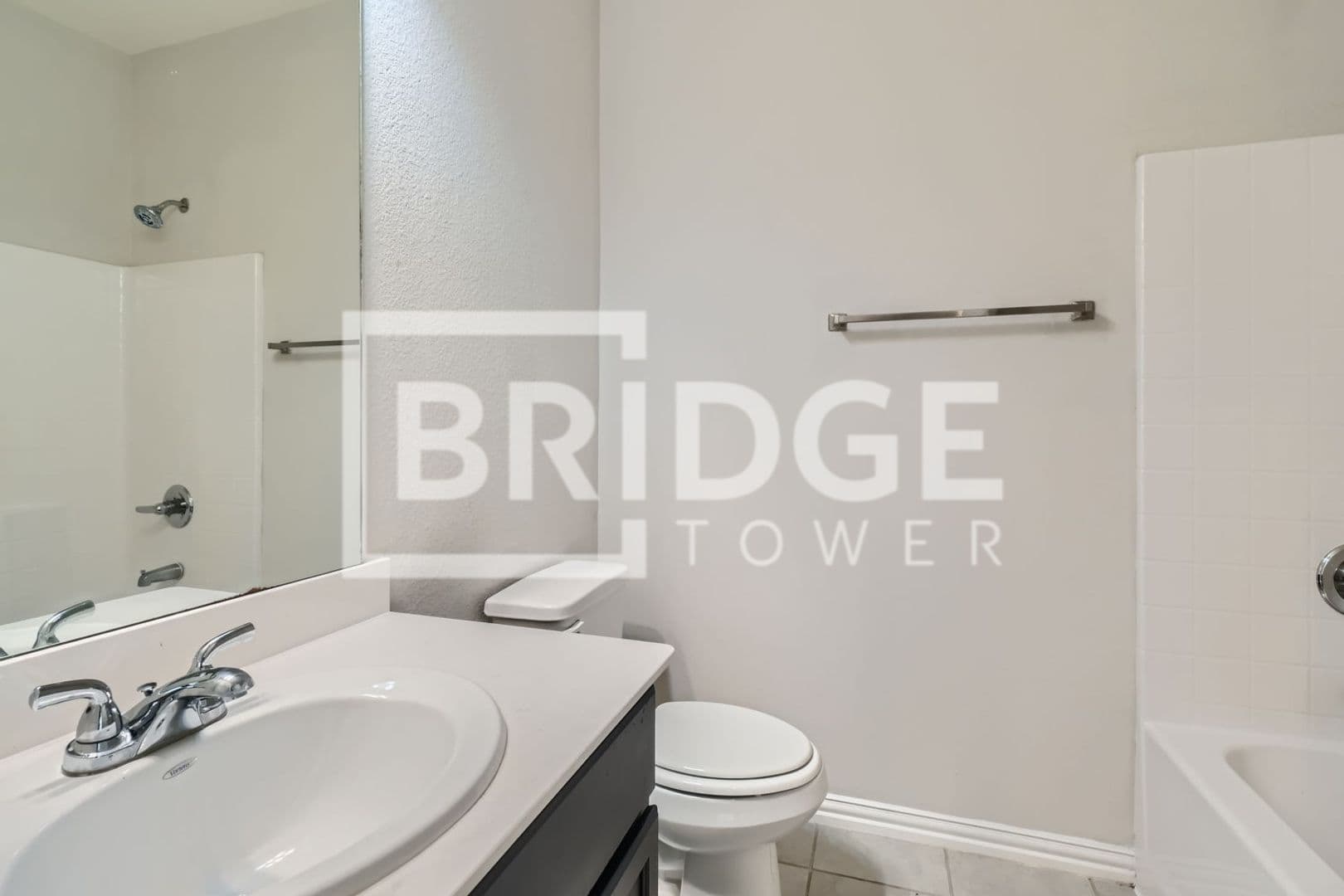 Lewisville House: 1316 Lake Crest Lane