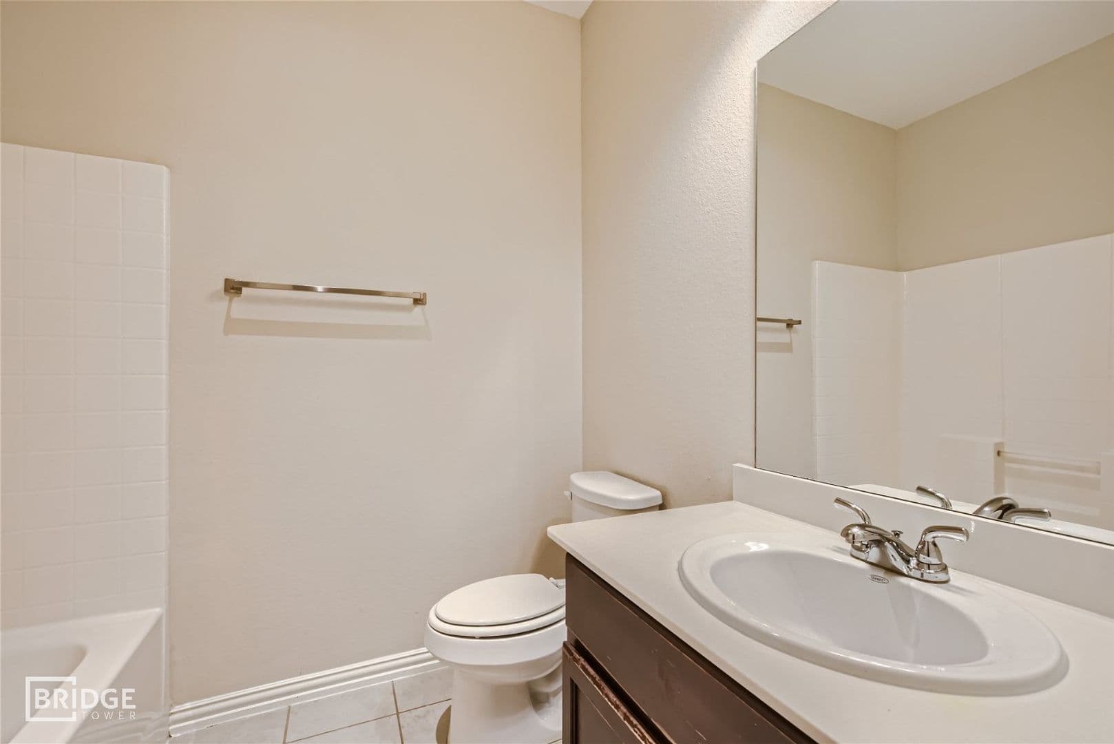 Lewisville House: 1312 Lake Crest Lane