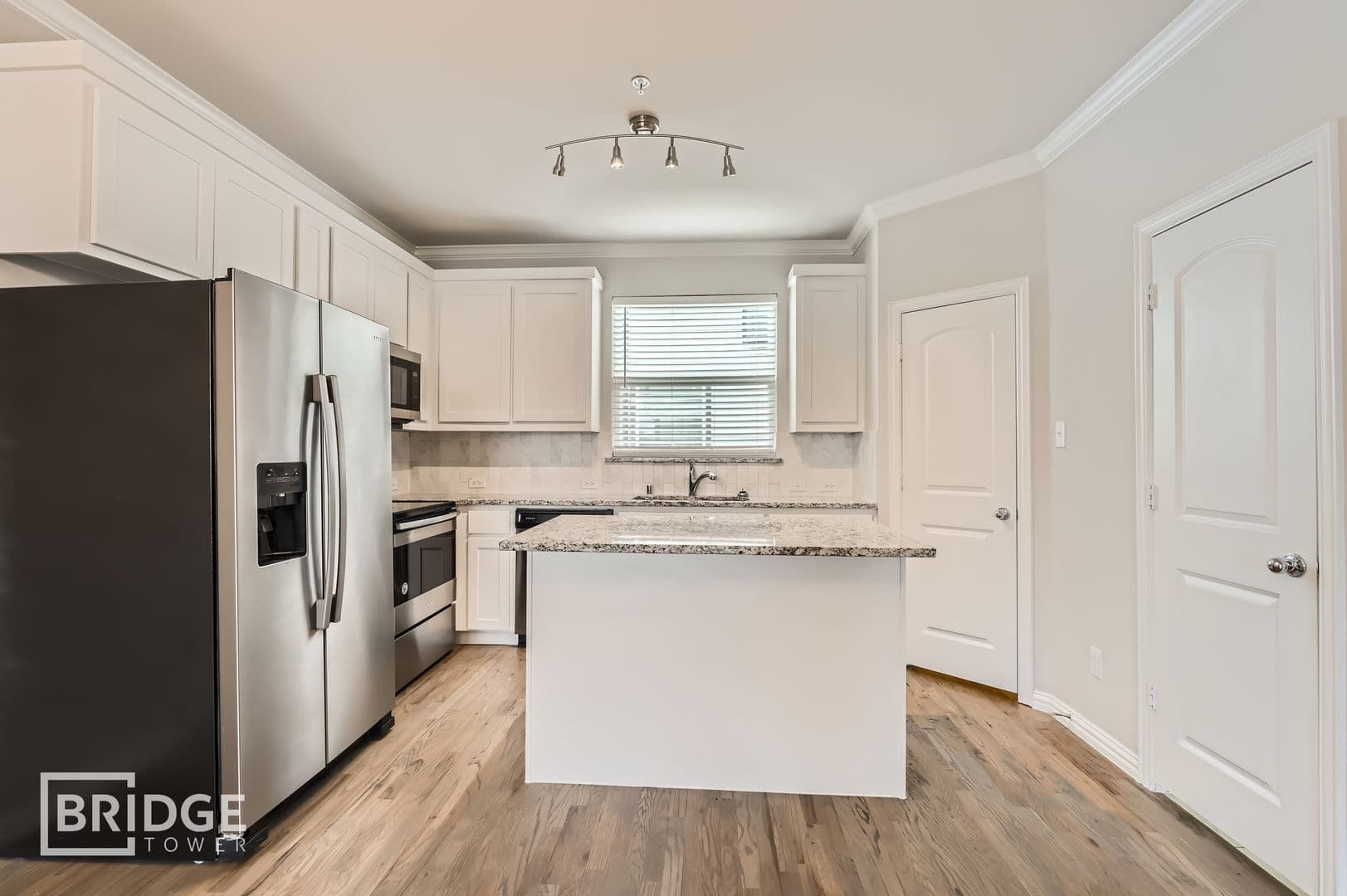 McKinney Townhome: 301 E Lamar Street