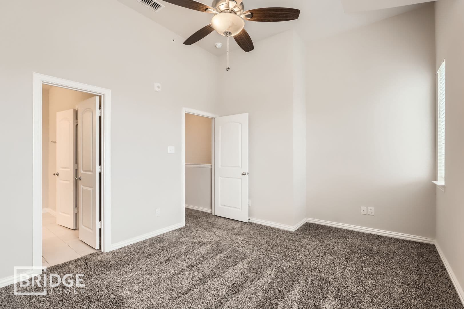 McKinney Townhome: 301 E Lamar Street