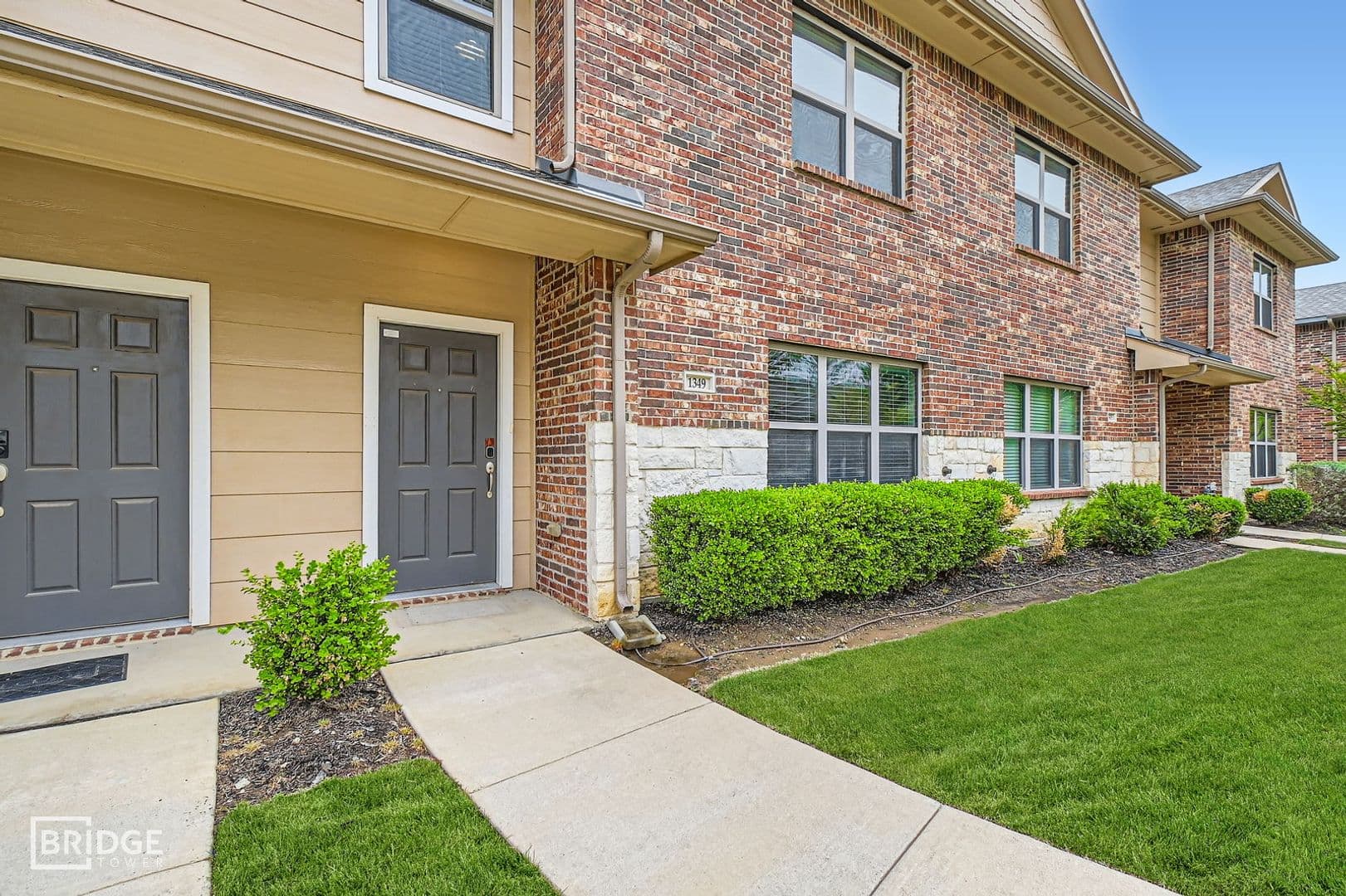 Lewisville House: 1349 Lake Crest Lane