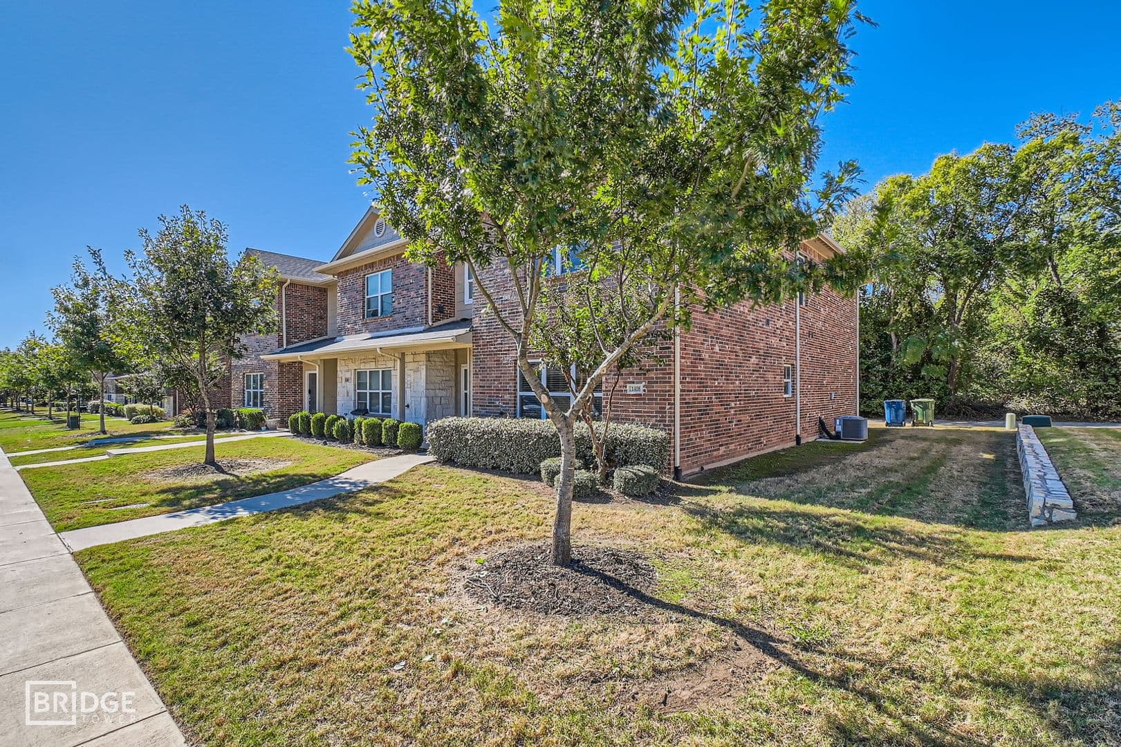 Lewisville House: 1412 Lake Crest Lane