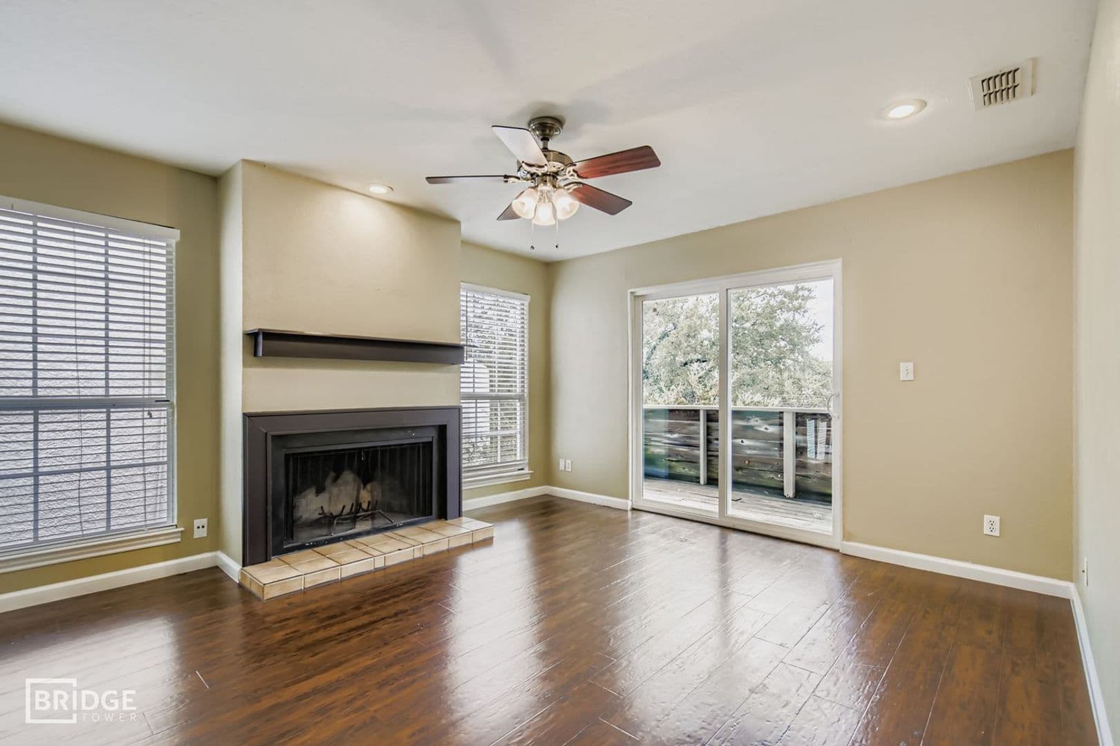 Rockwall House: 3323 Augusta Boulevard