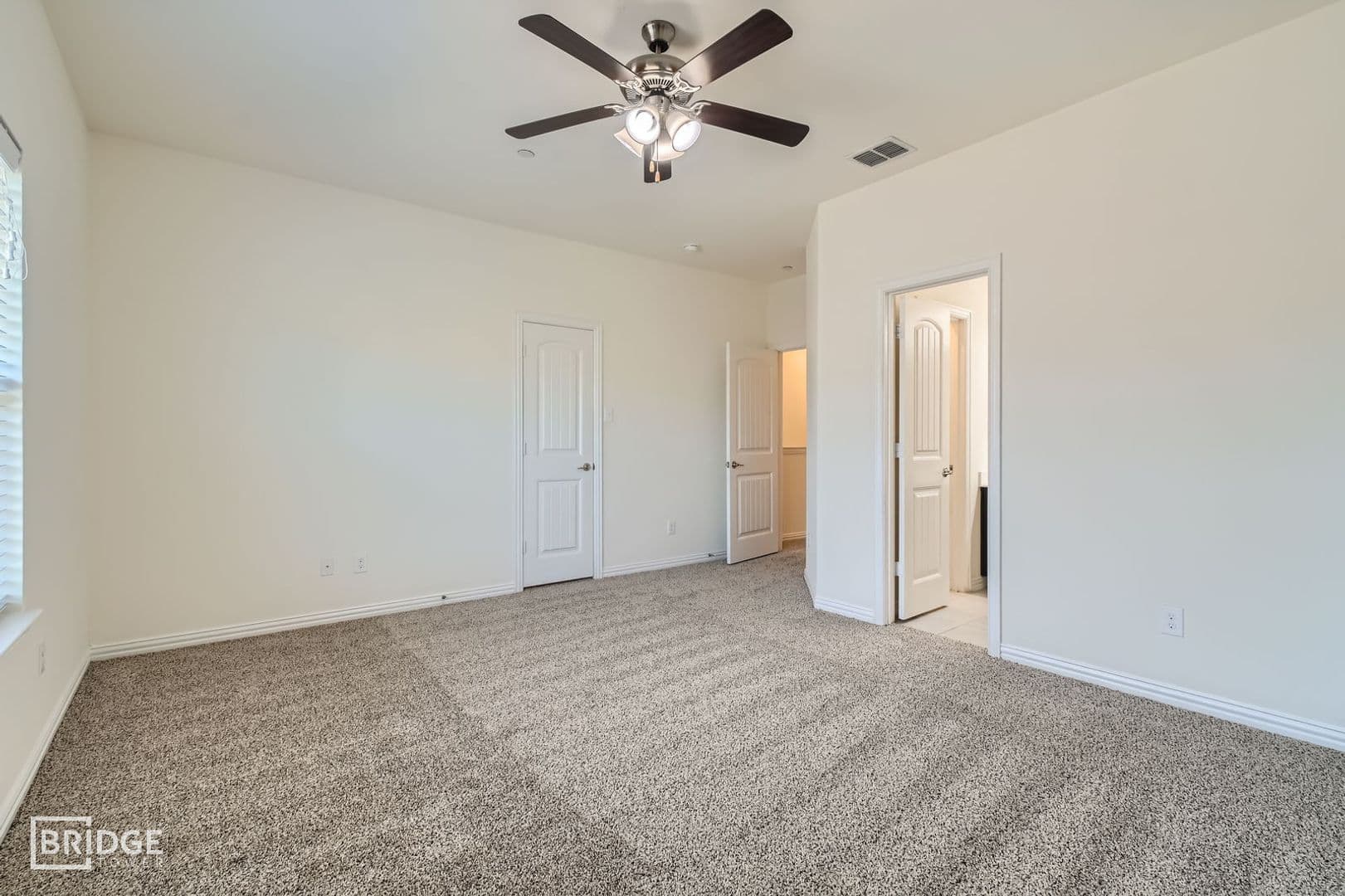 Lewisville House: 1412 Lake Crest Lane