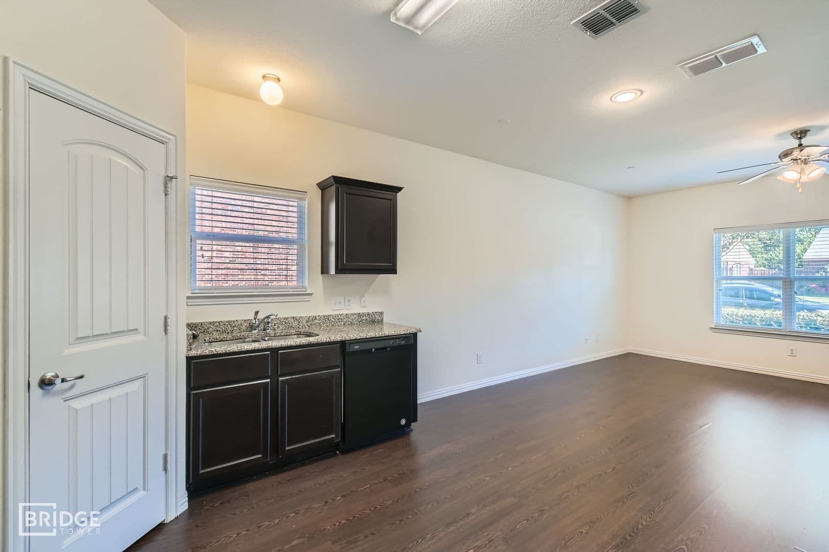 Lewisville House: 1412 Lake Crest Lane