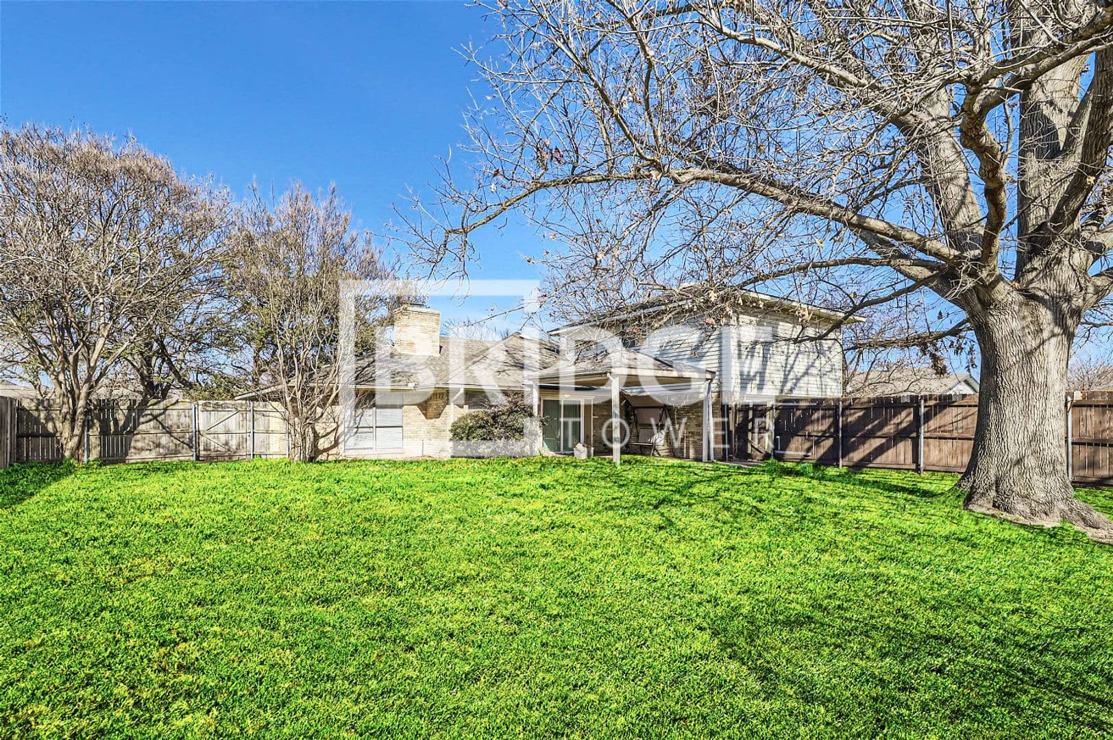 Rowlett House: 106 Cedar View Drive