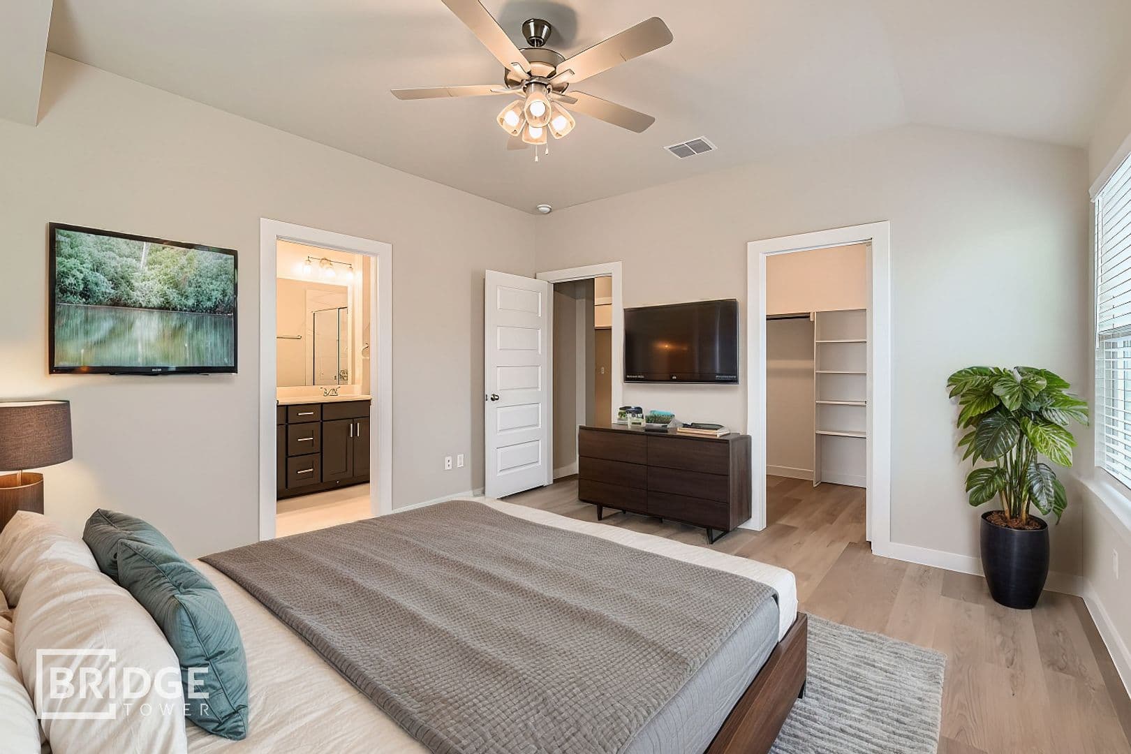 Temple House: 503 Hayfield Lane
