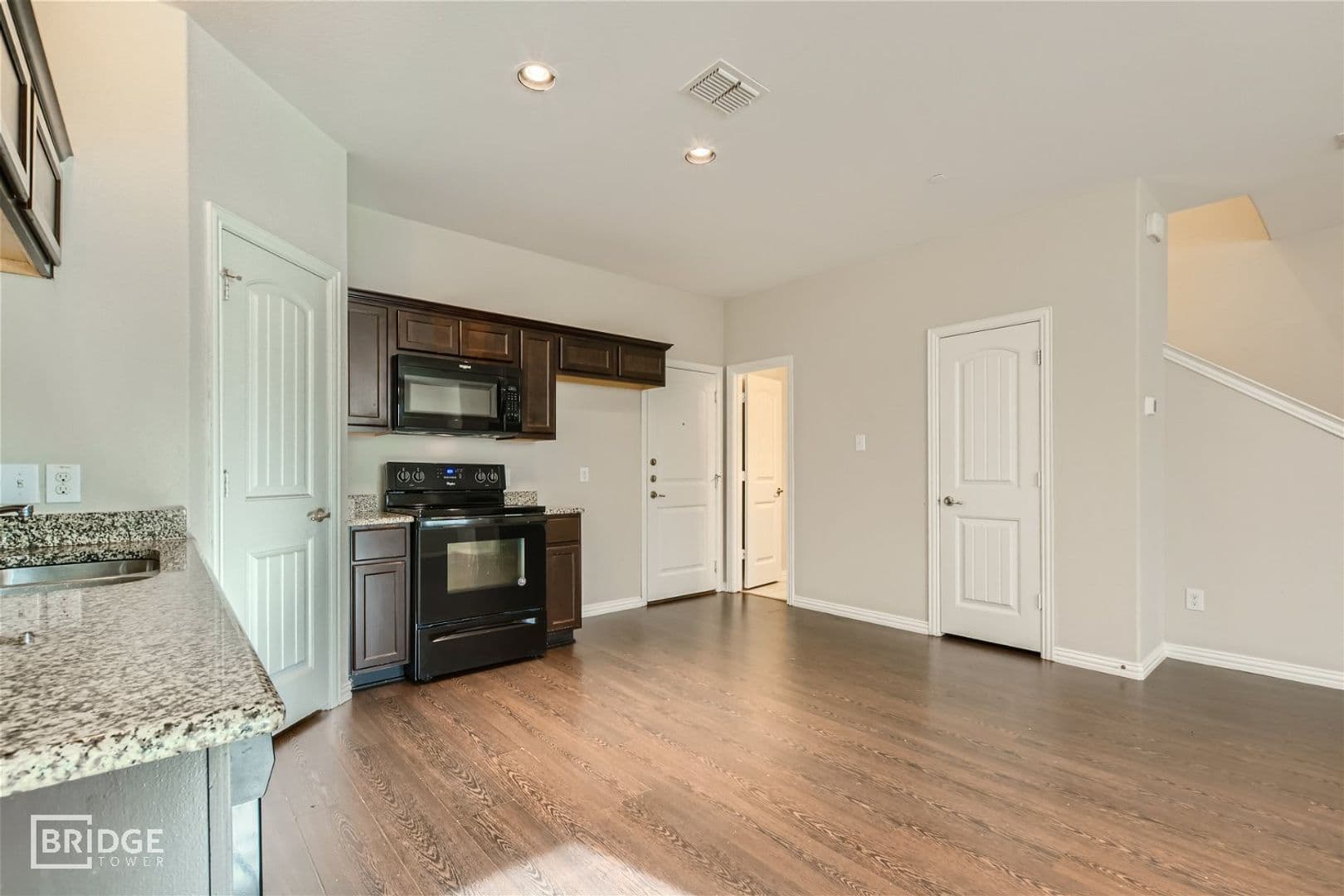 Lewisville House: 1312 Lake Crest Lane