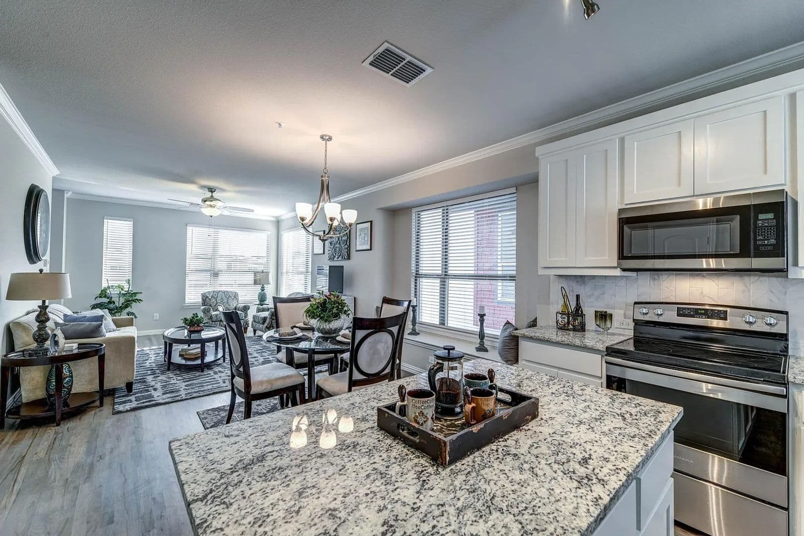 McKinney Townhome: 301 E Lamar Street