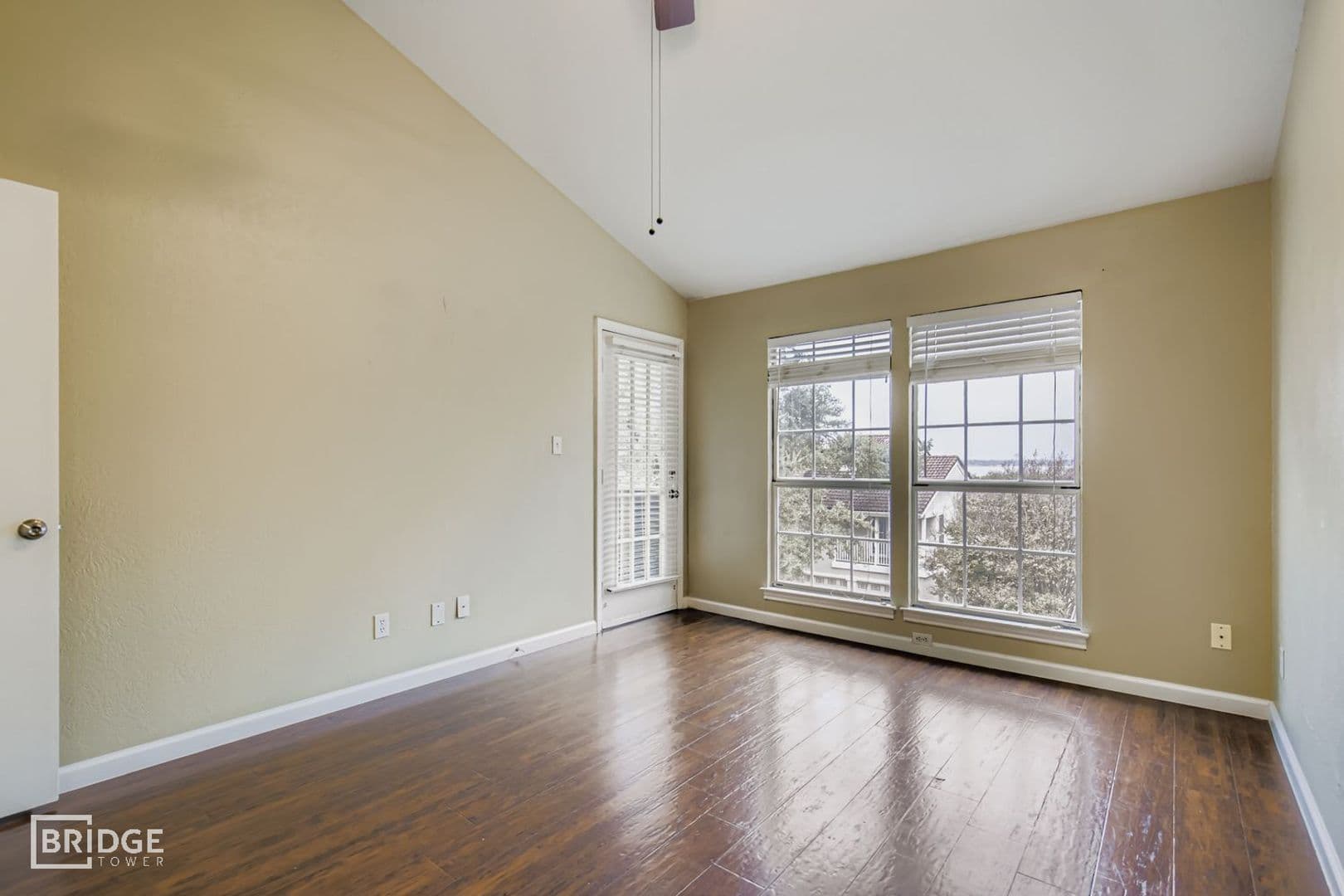 Rockwall House: 3323 Augusta Boulevard