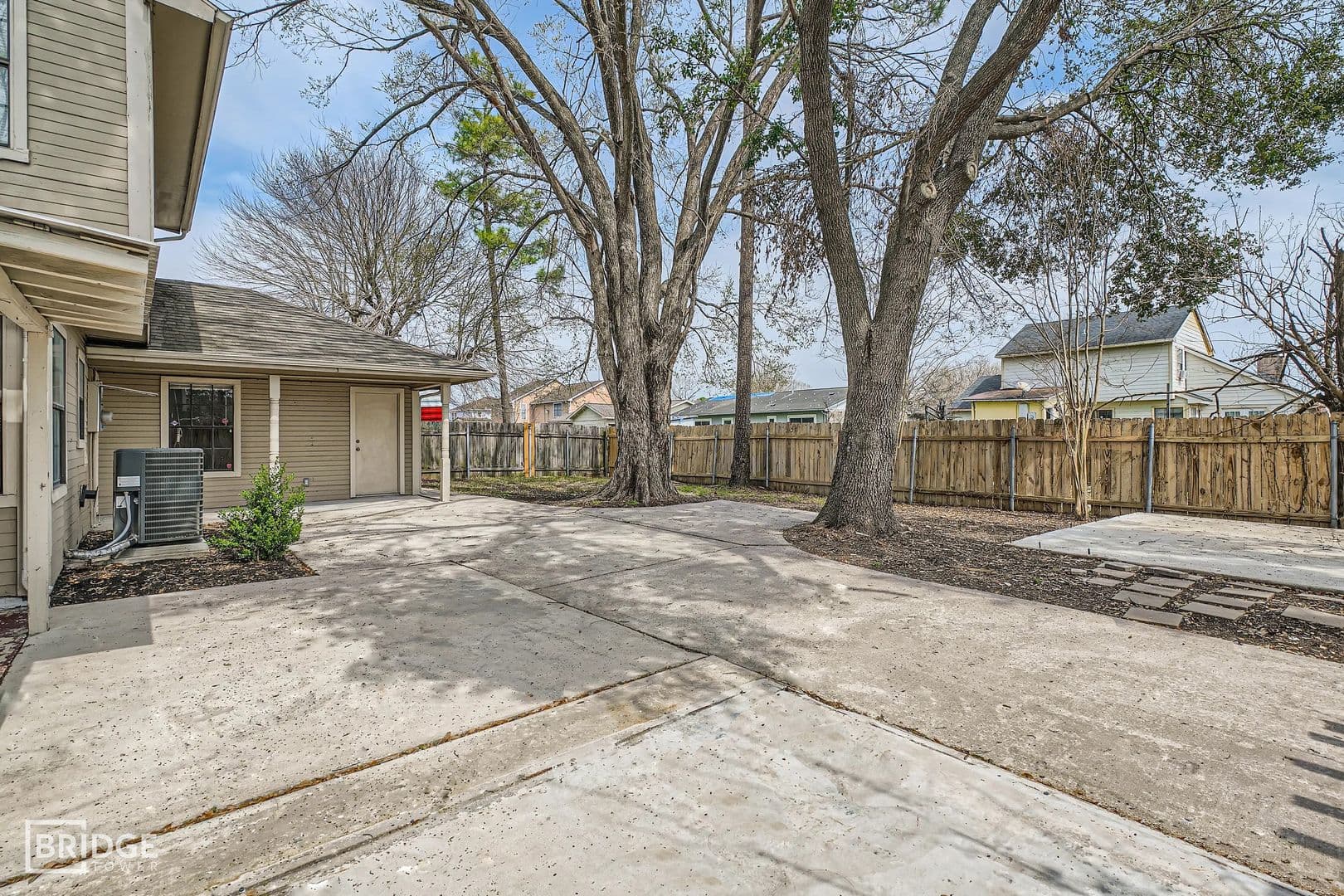 Houston House: 5714 Mackmiller Street