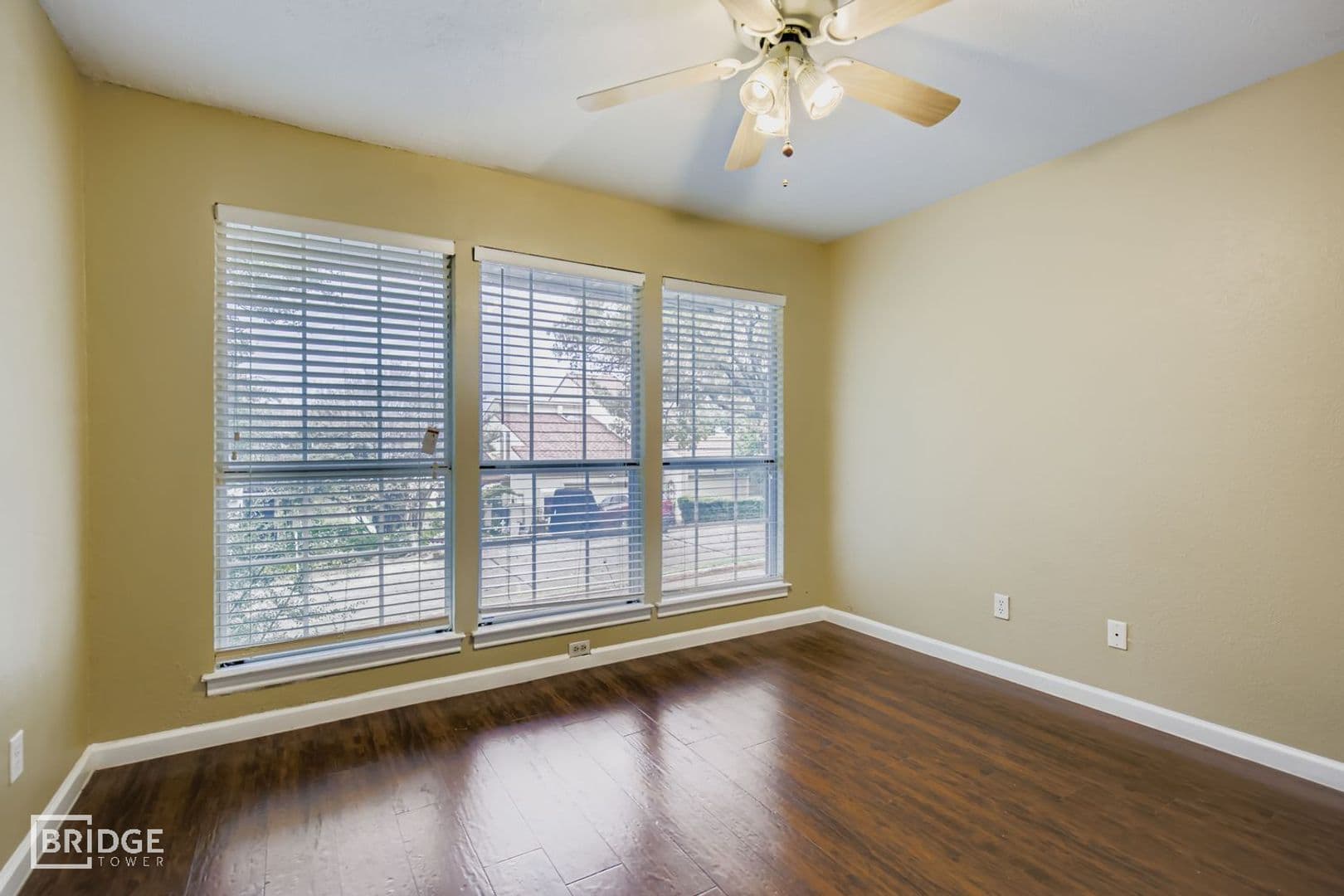 Rockwall House: 3323 Augusta Boulevard