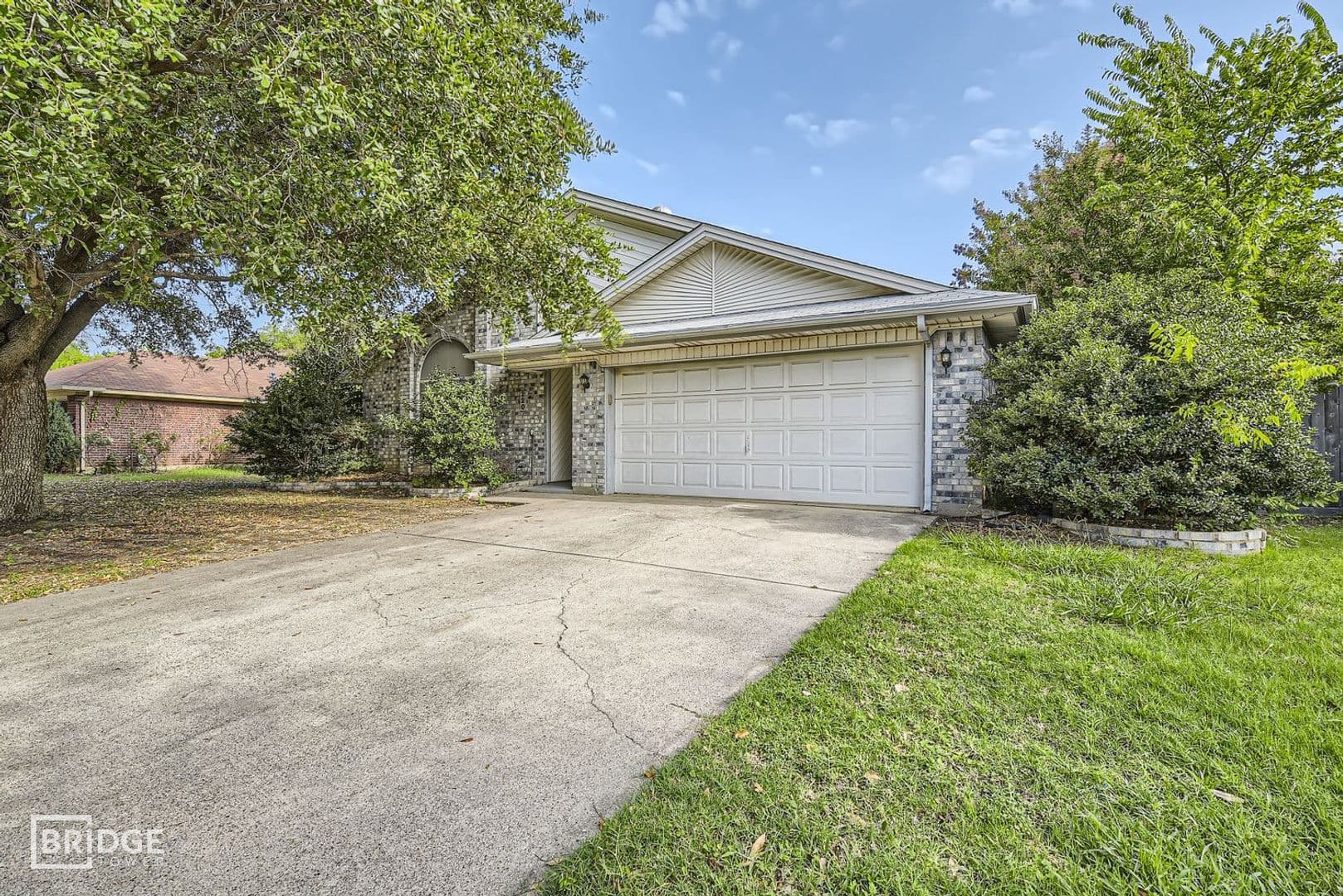Keller House: 220 Dodge Trail