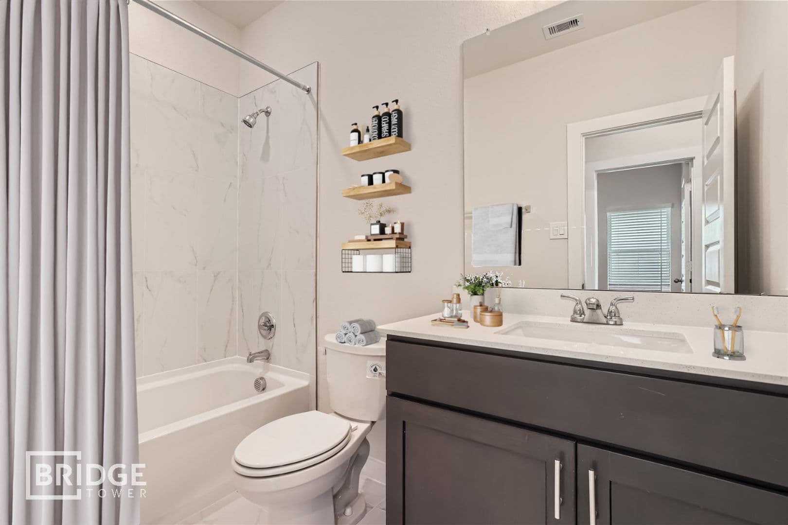 Magnolia House: 6411 Pine Heights Drive