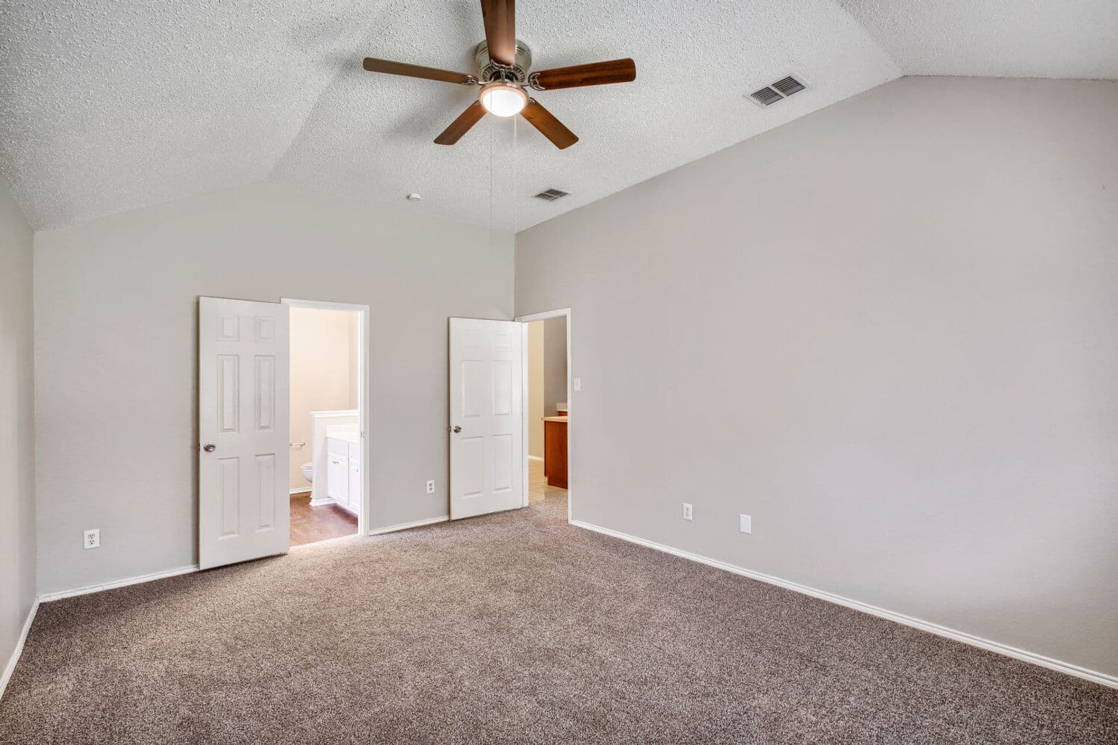Forney House: 1107 Cumberland Drive