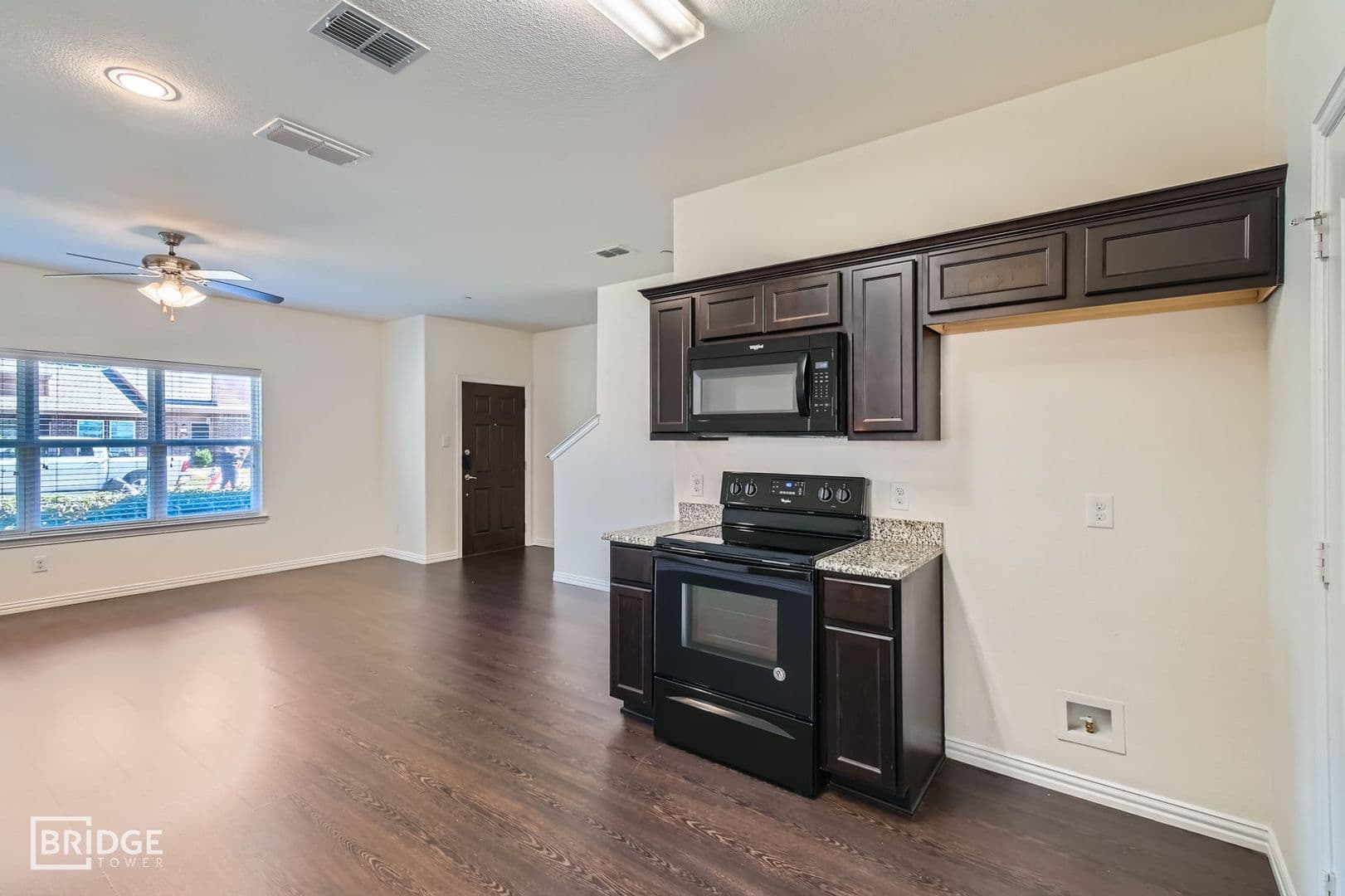 Lewisville House: 1412 Lake Crest Lane