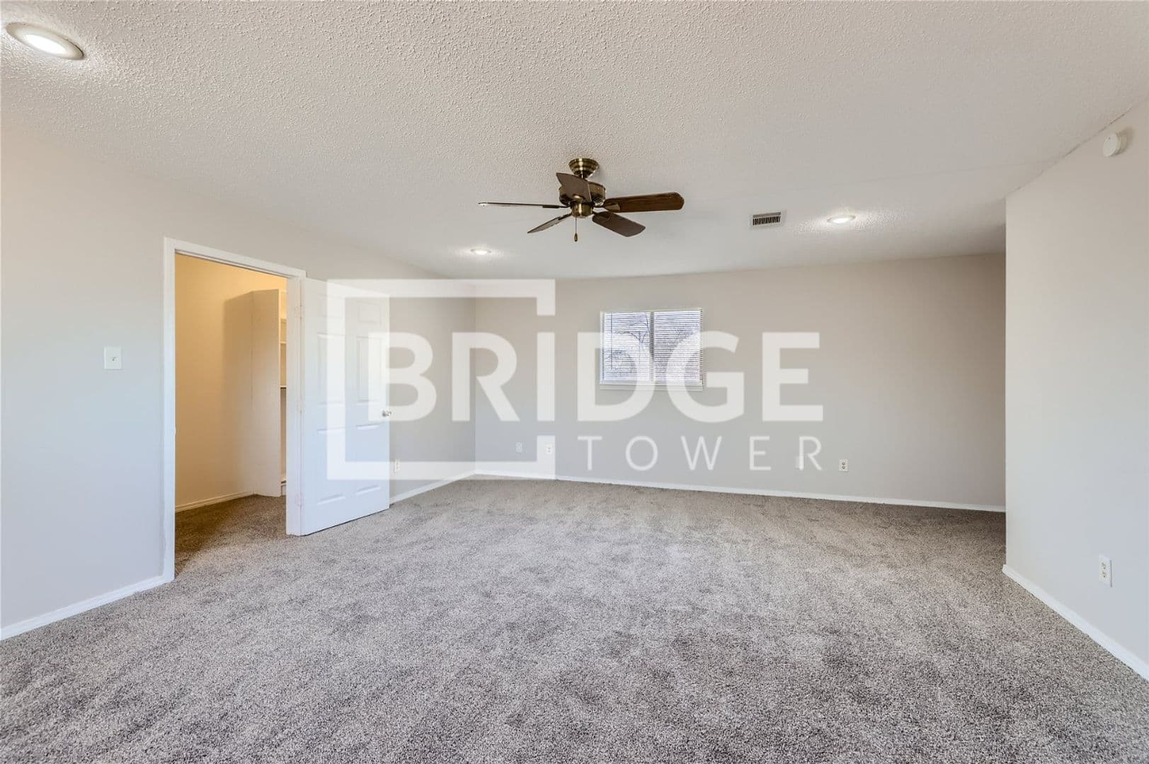 Rowlett House: 106 Cedar View Drive