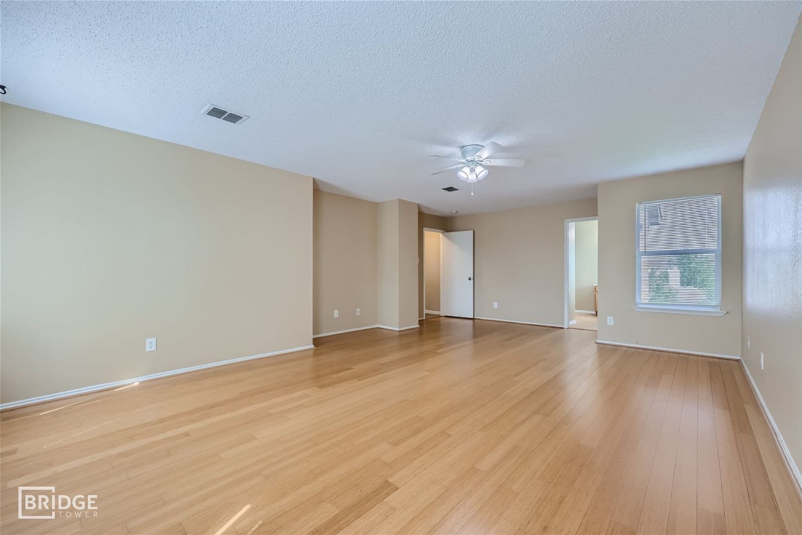 Little Elm House: 1621 Dragonback Pass