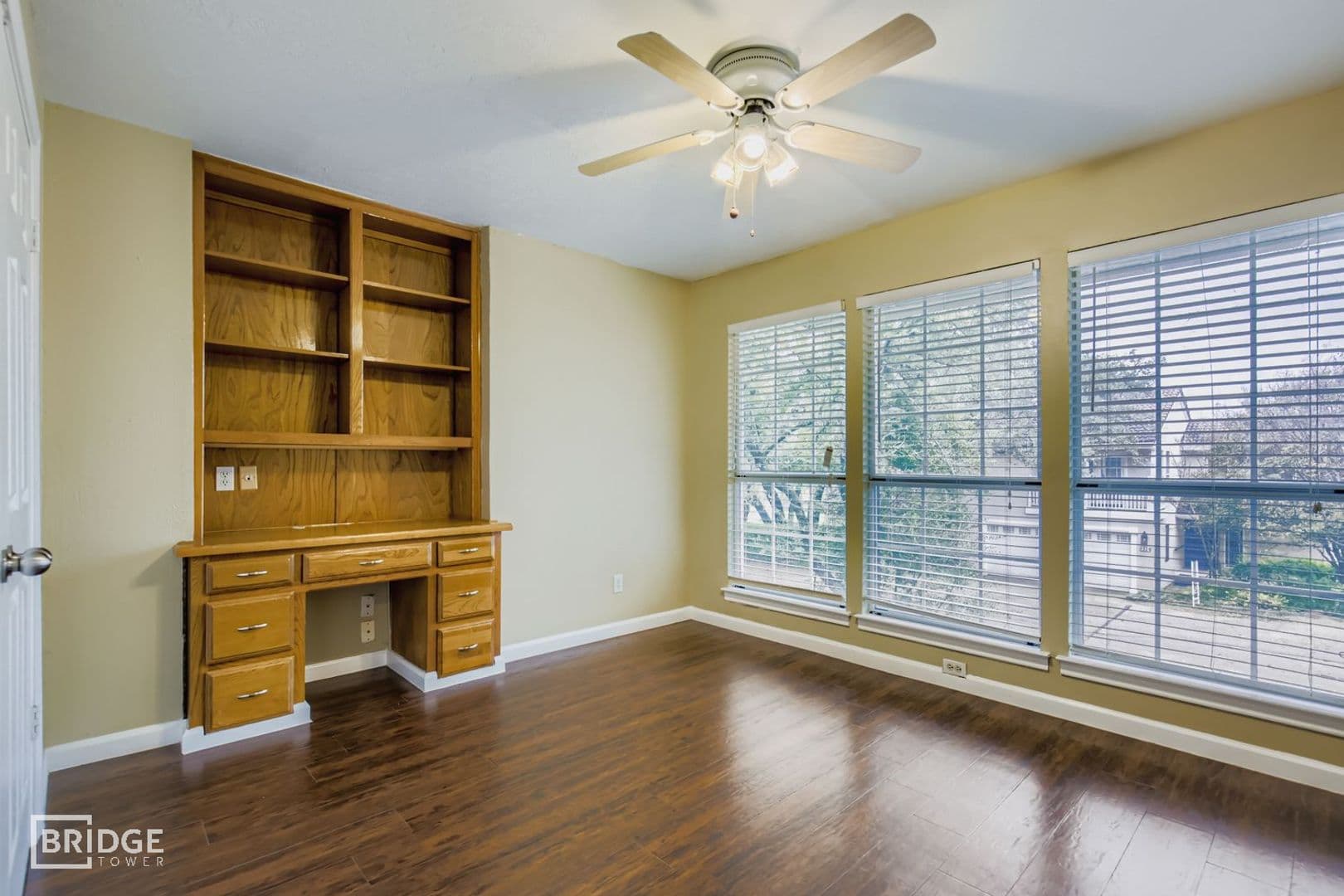 Rockwall House: 3323 Augusta Boulevard