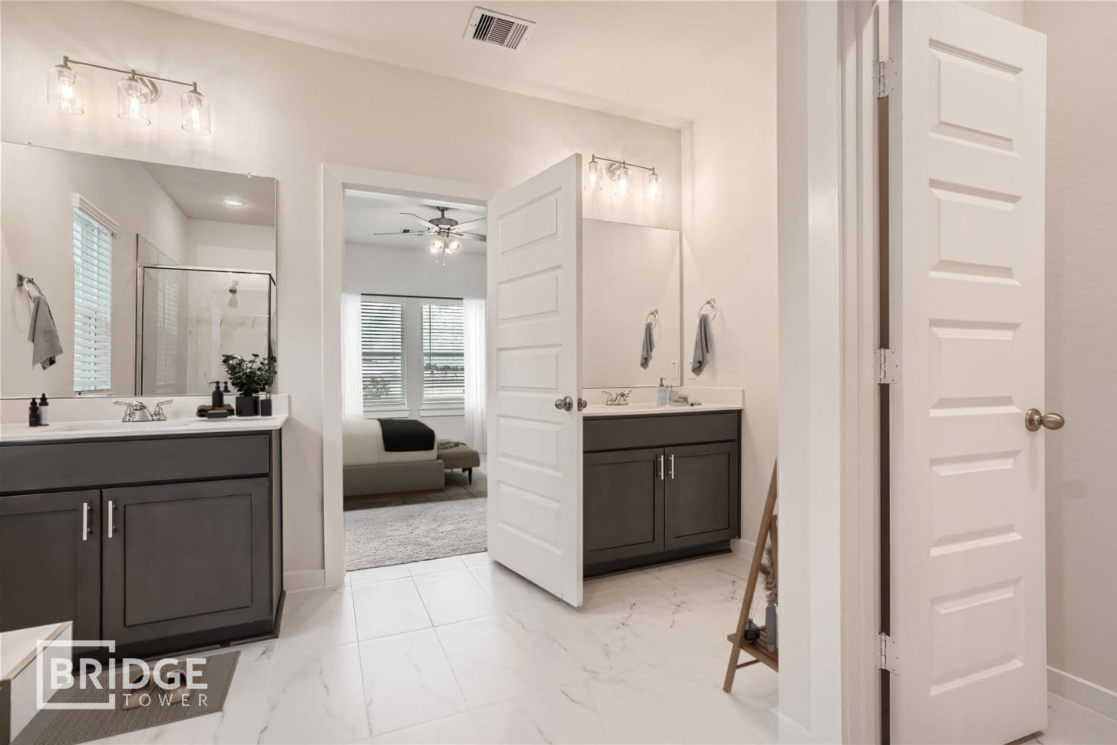 Magnolia House: 33122 Willow Heights Lane