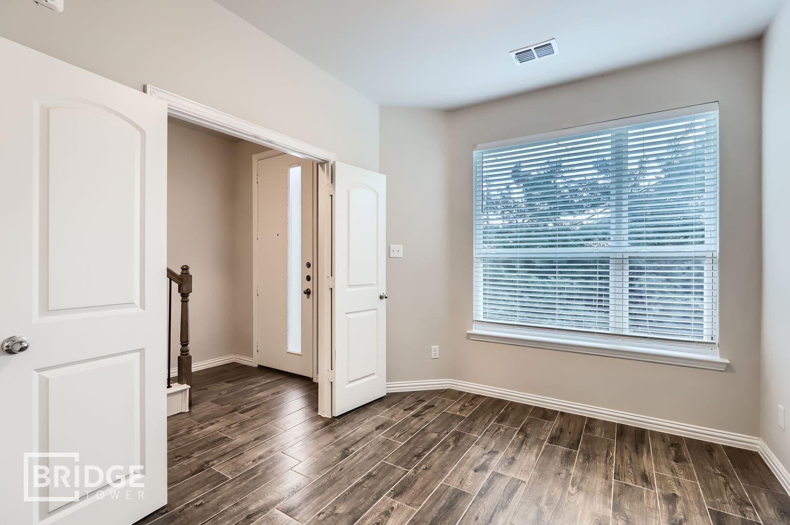 McKinney Townhome: 301 E Lamar Street