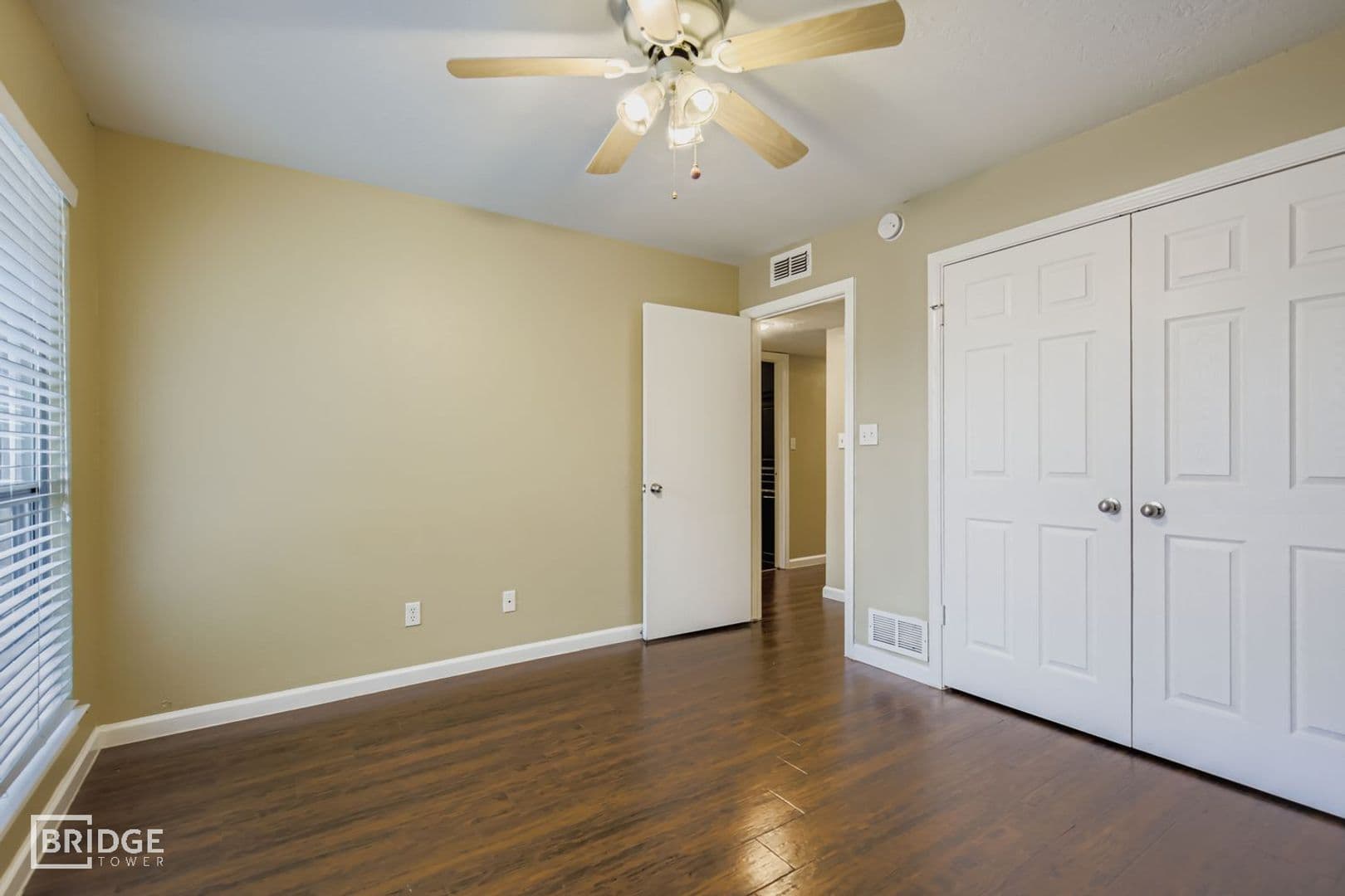 Rockwall House: 3323 Augusta Boulevard