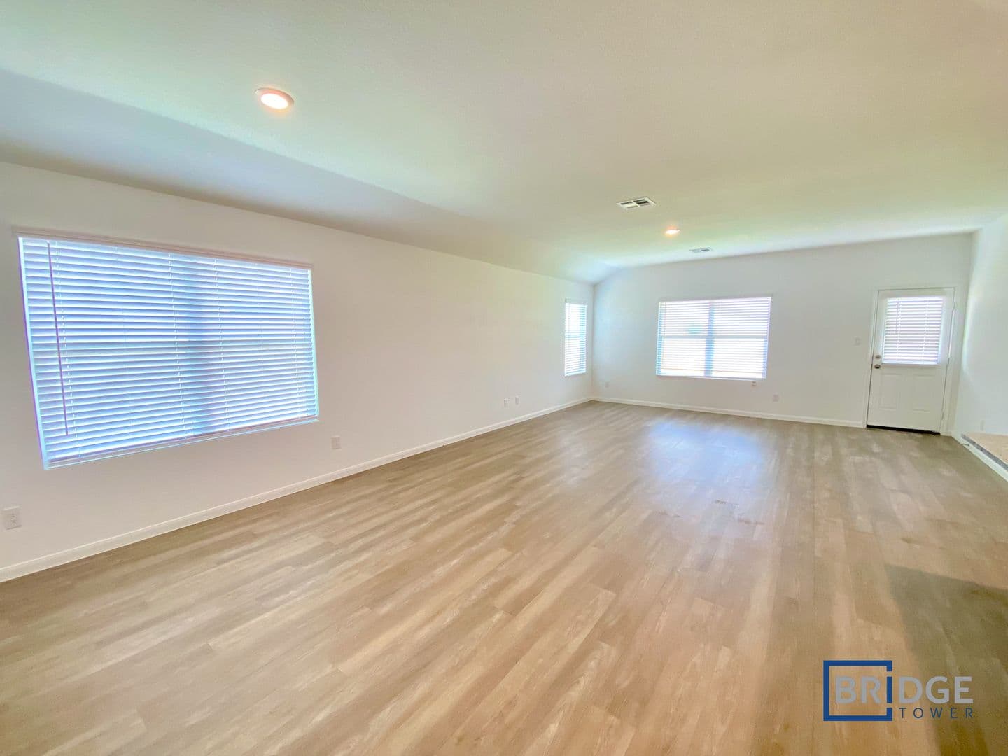 Seguin House: 2720 Coral Valley
