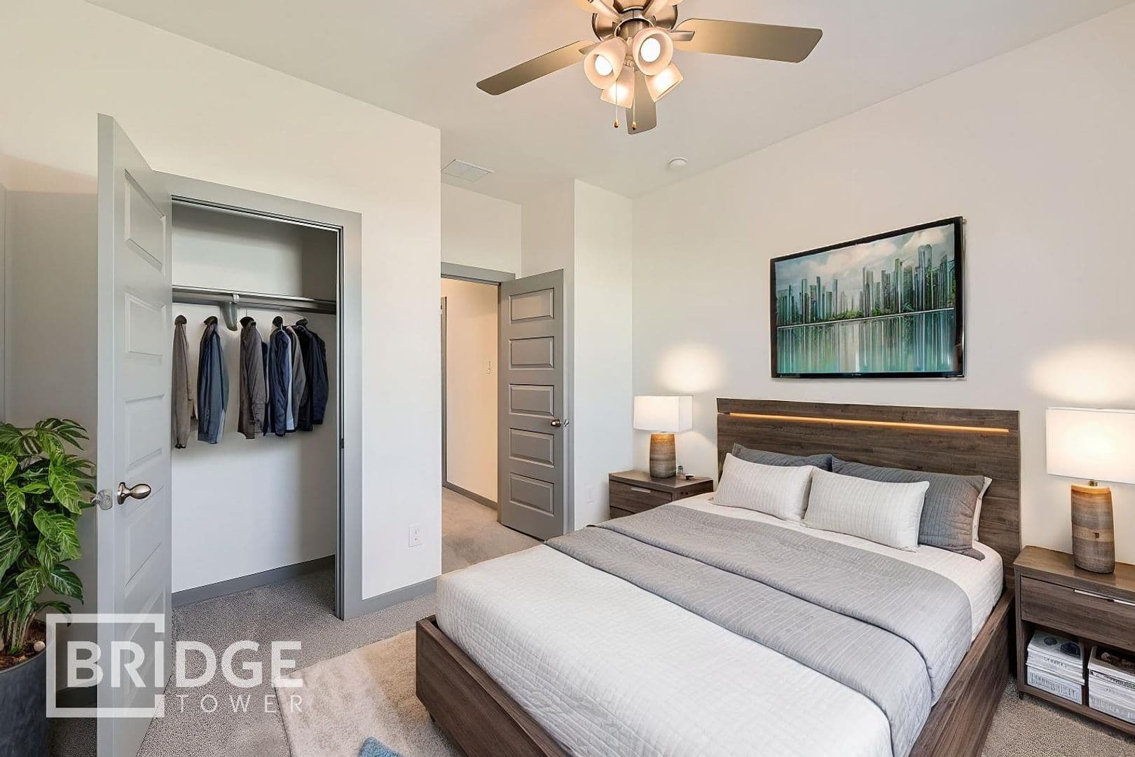Magnolia House: 33134 Willow Heights Lane