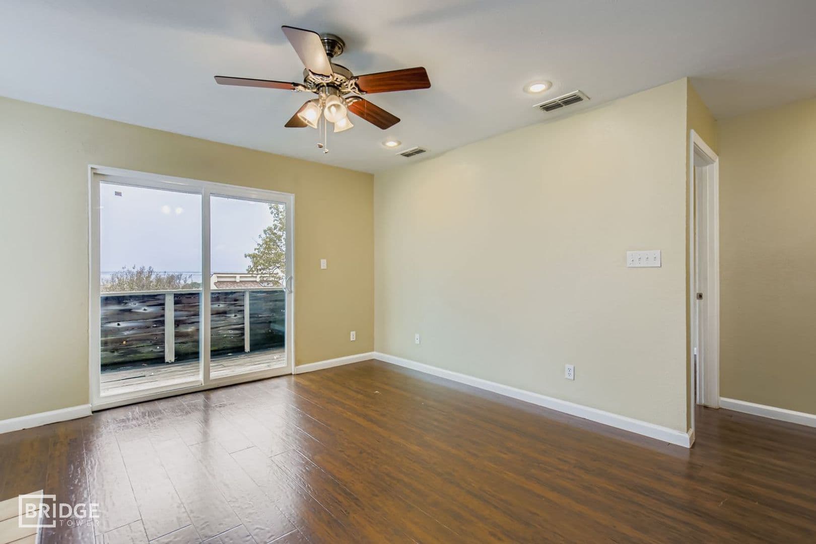 Rockwall House: 3323 Augusta Boulevard