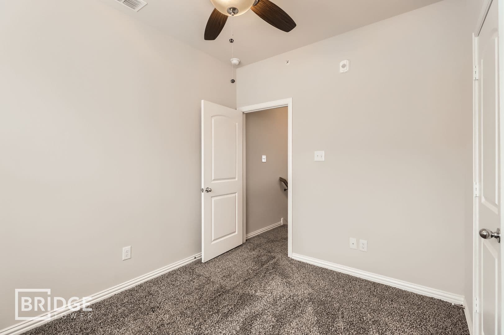 McKinney Townhome: 301 E Lamar Street