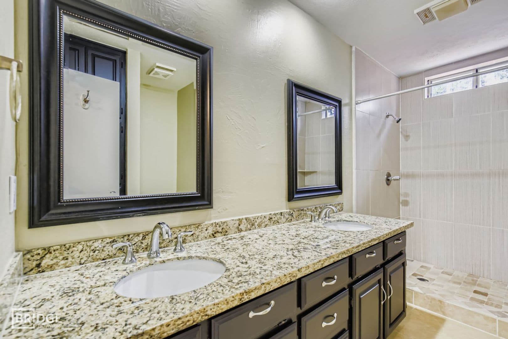 Rockwall House: 3323 Augusta Boulevard