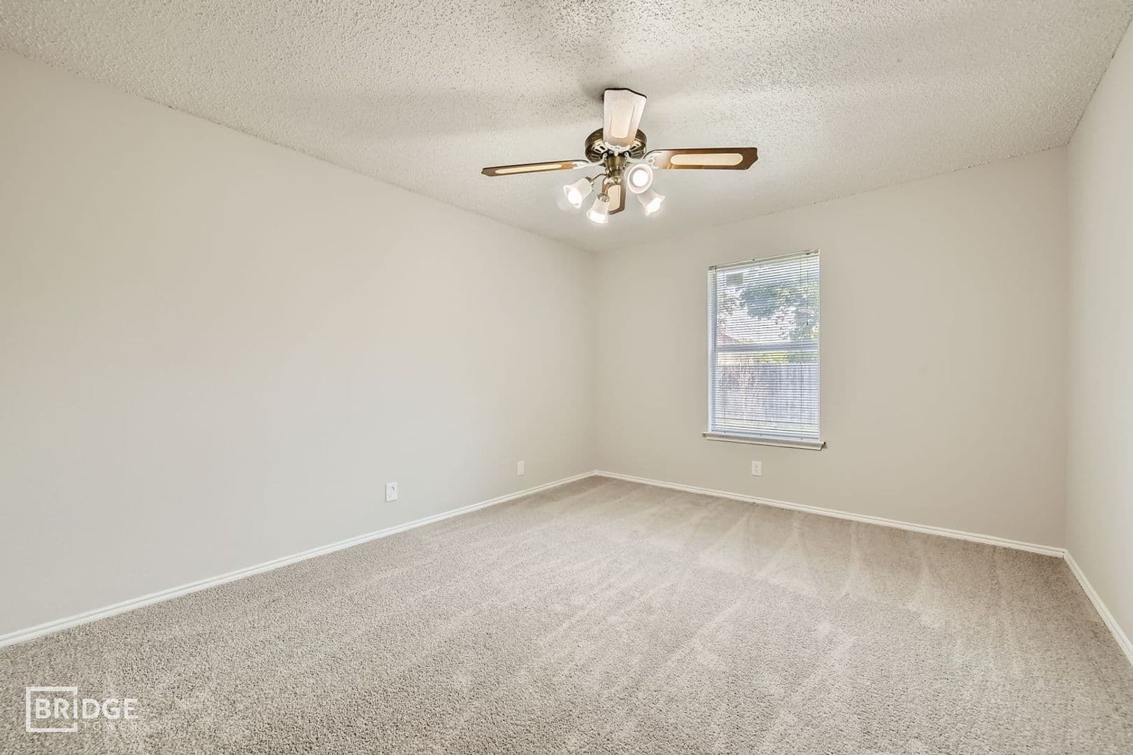 Keller House: 220 Dodge Trail