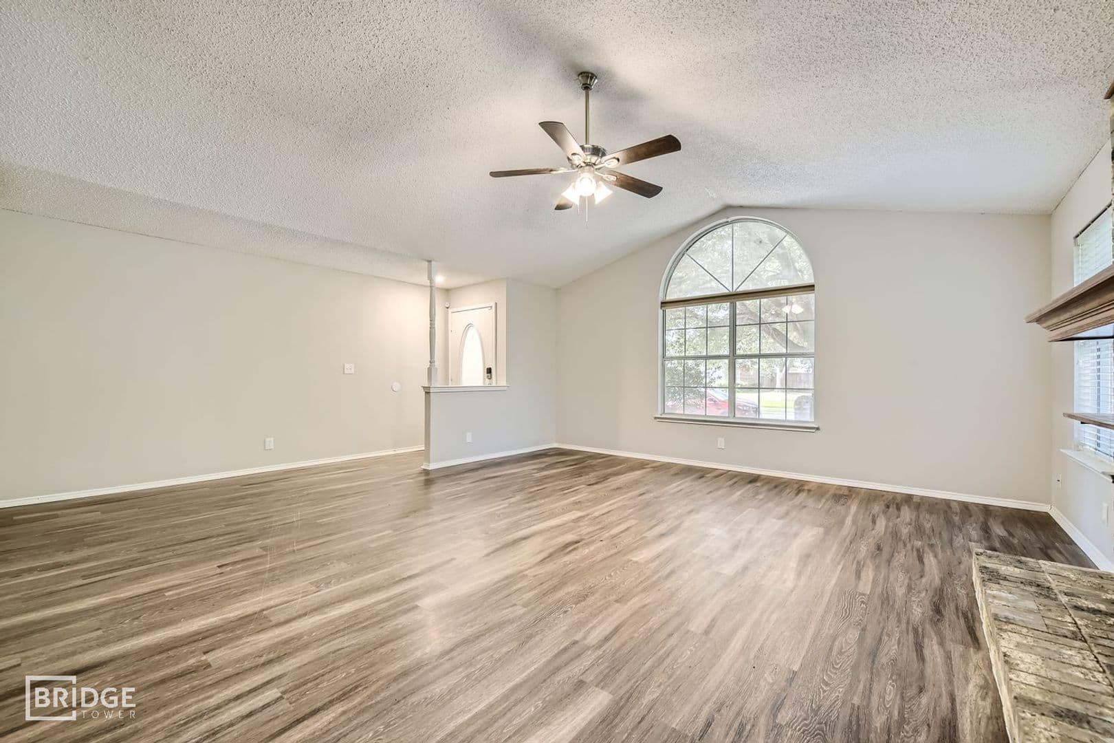 Keller House: 220 Dodge Trail