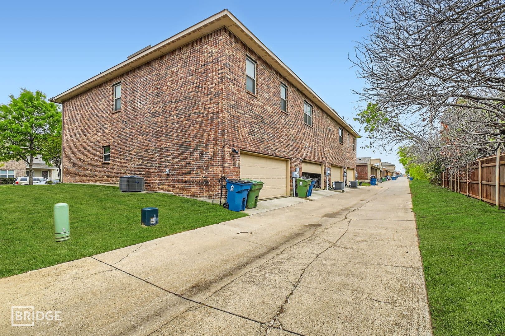 Lewisville House: 1349 Lake Crest Lane