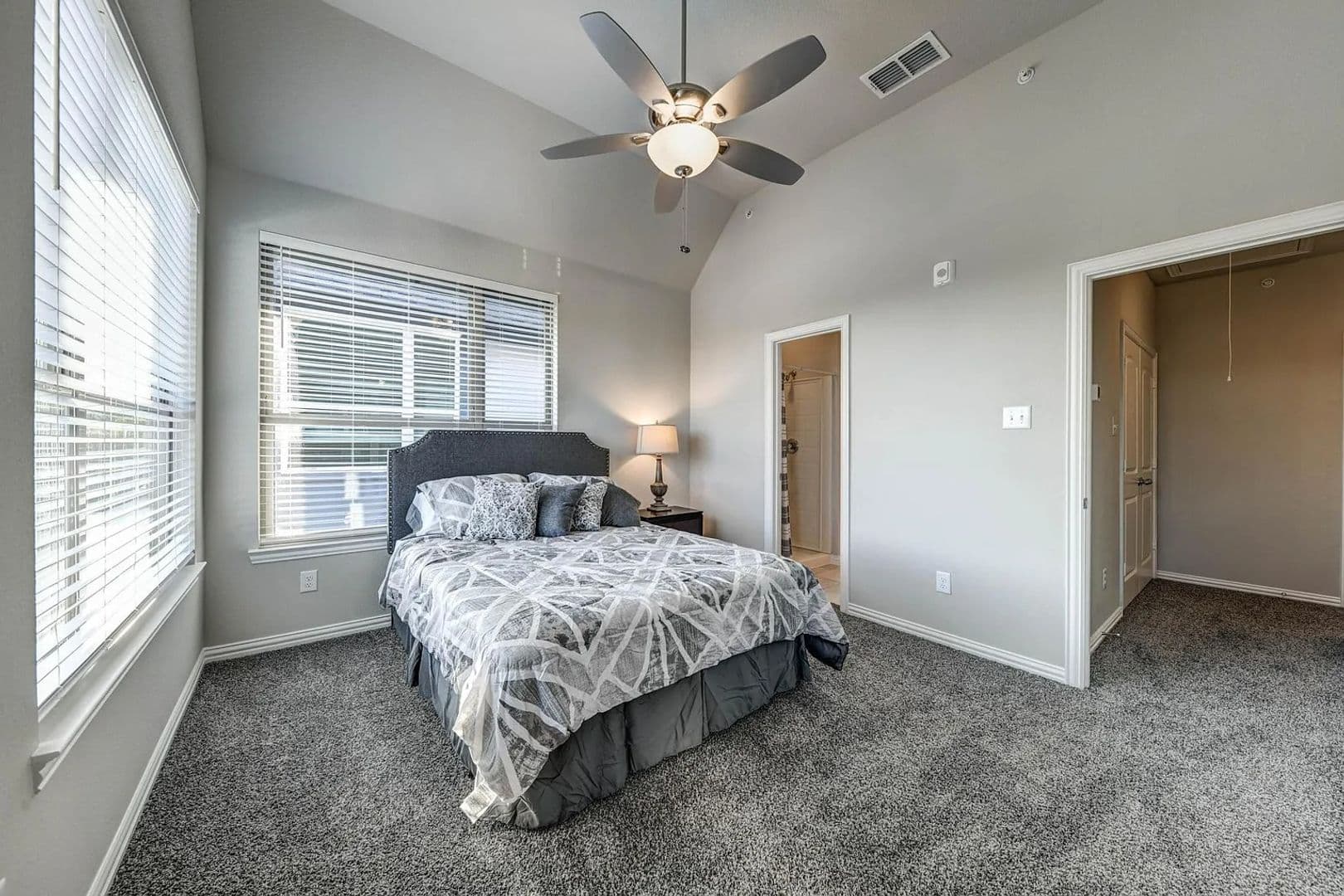 McKinney Townhome: 301 E Lamar Street