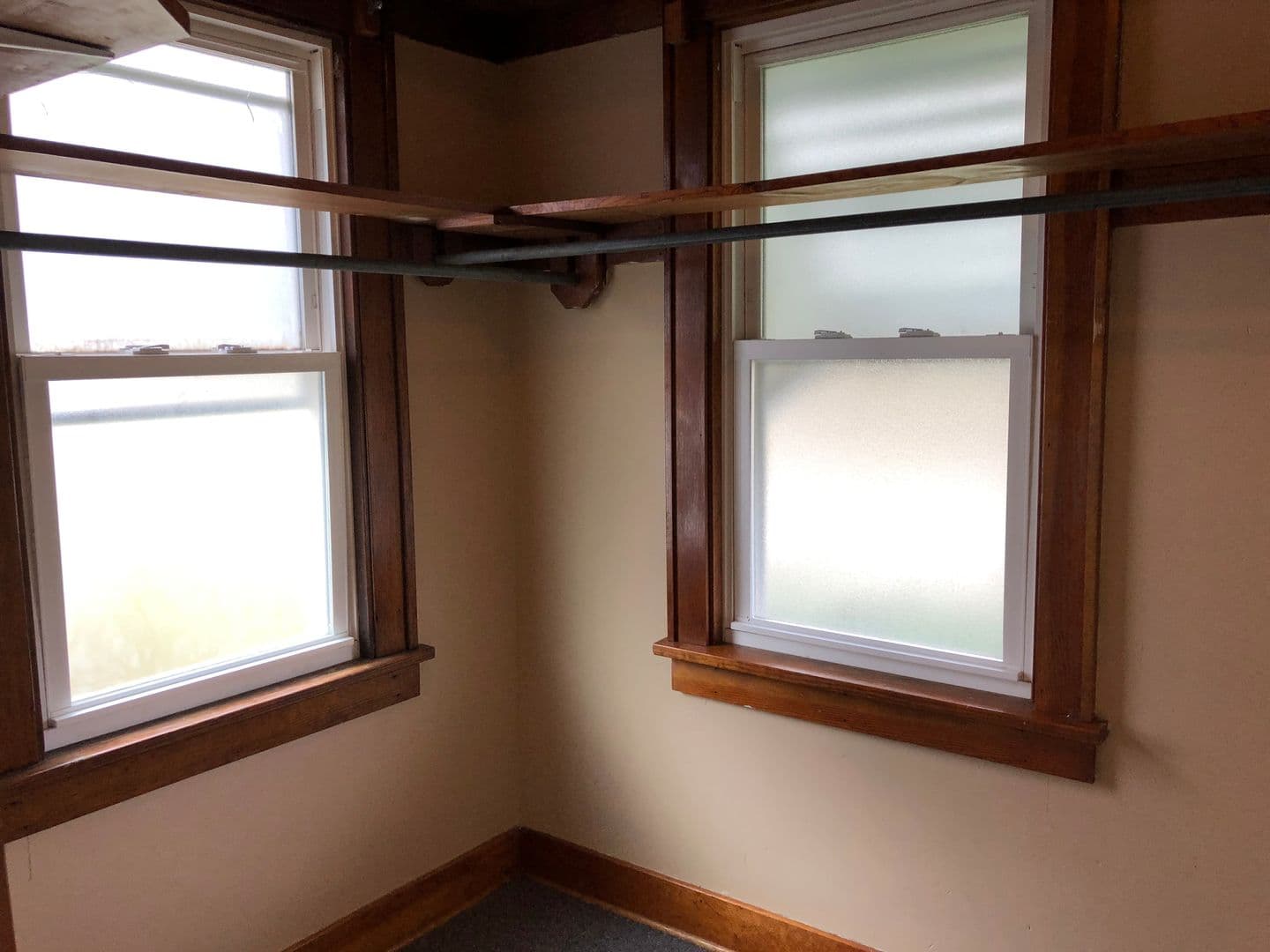 Rock Island House: 1845 39th St